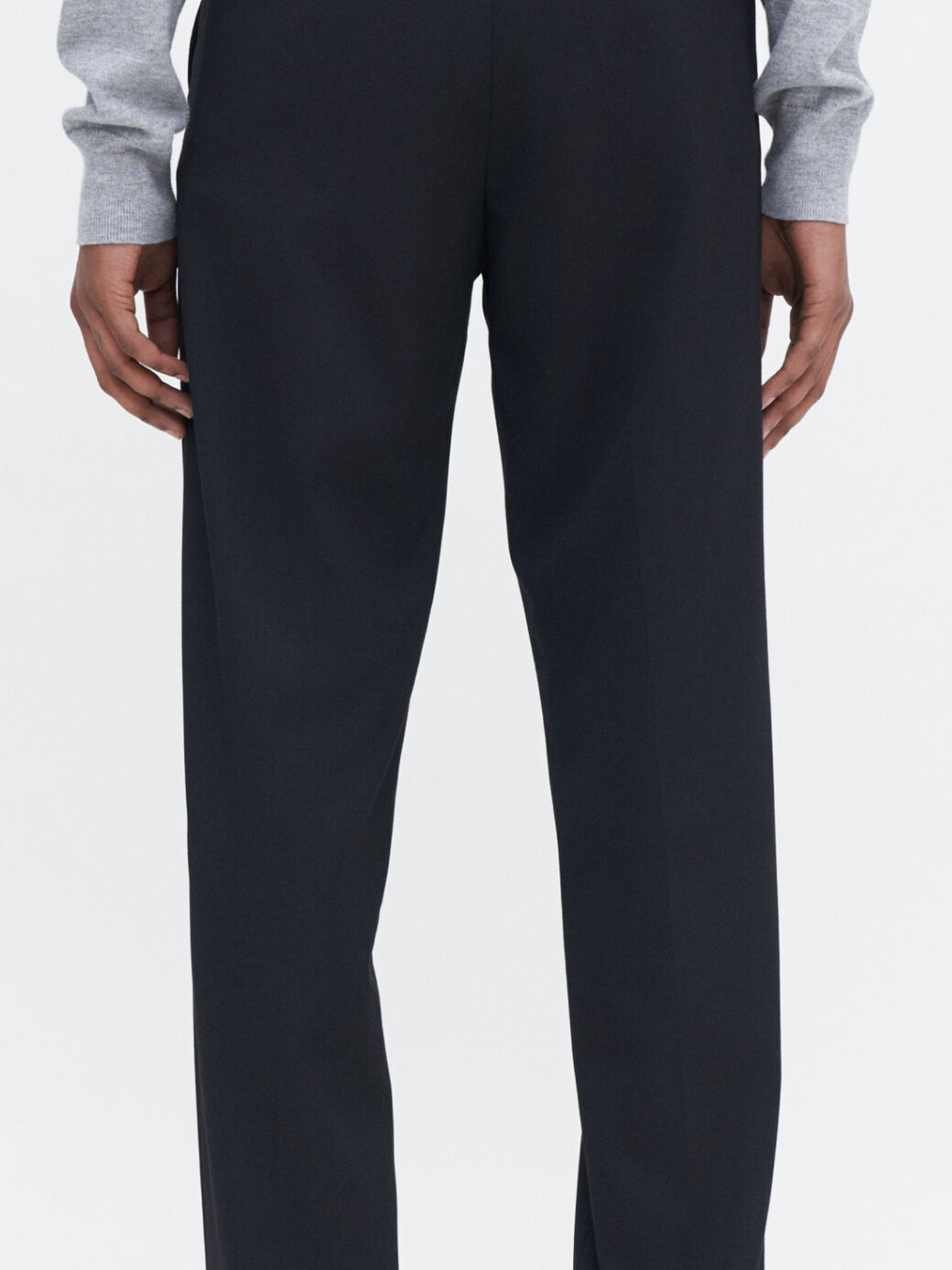 FK Heroes ECom Theo-1