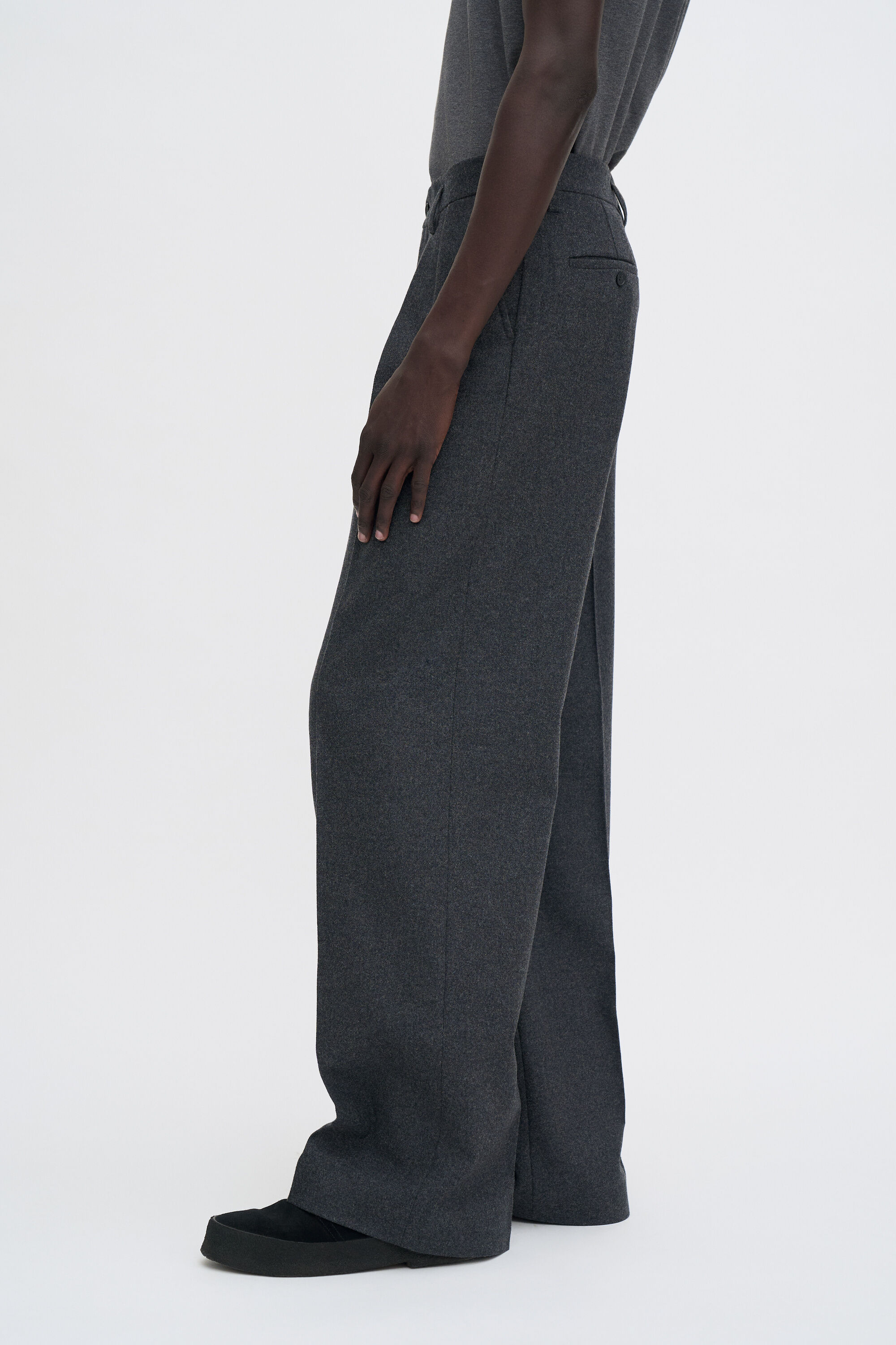 Milo Flannel Trousers - Anthracite Melange | FILIPPA K