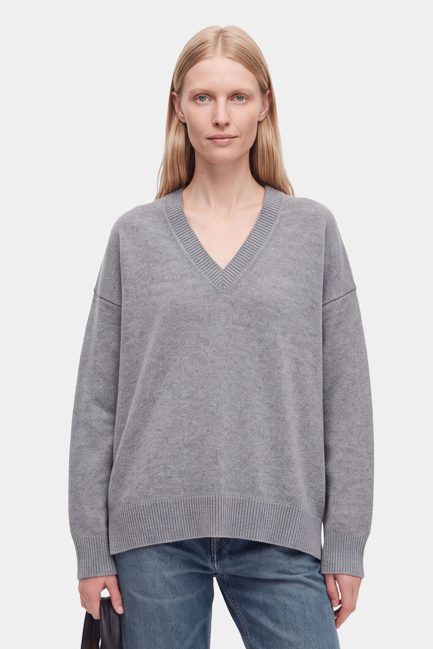 Cashmere V-Neck Sweater