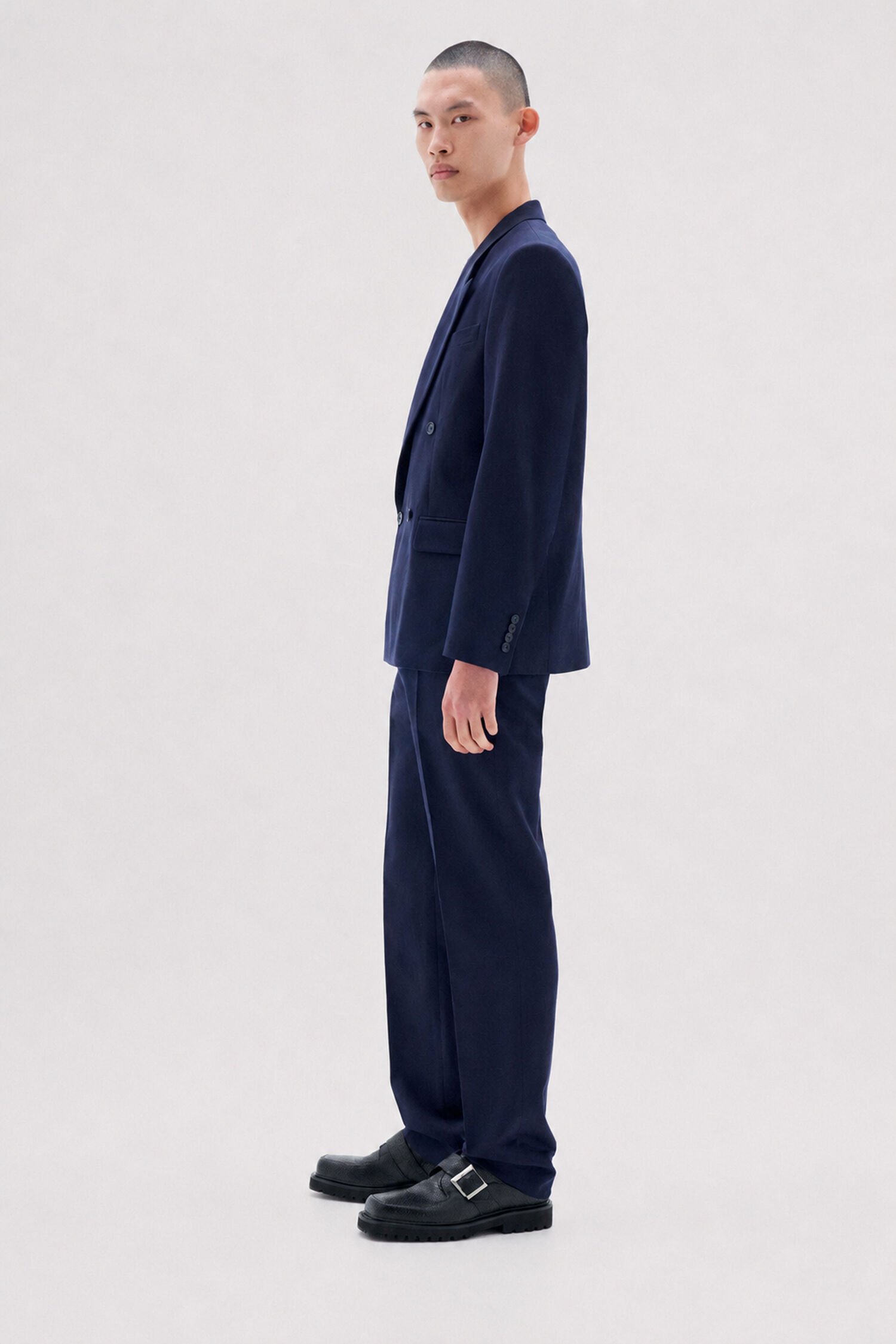 Boxy Linen Blazer 