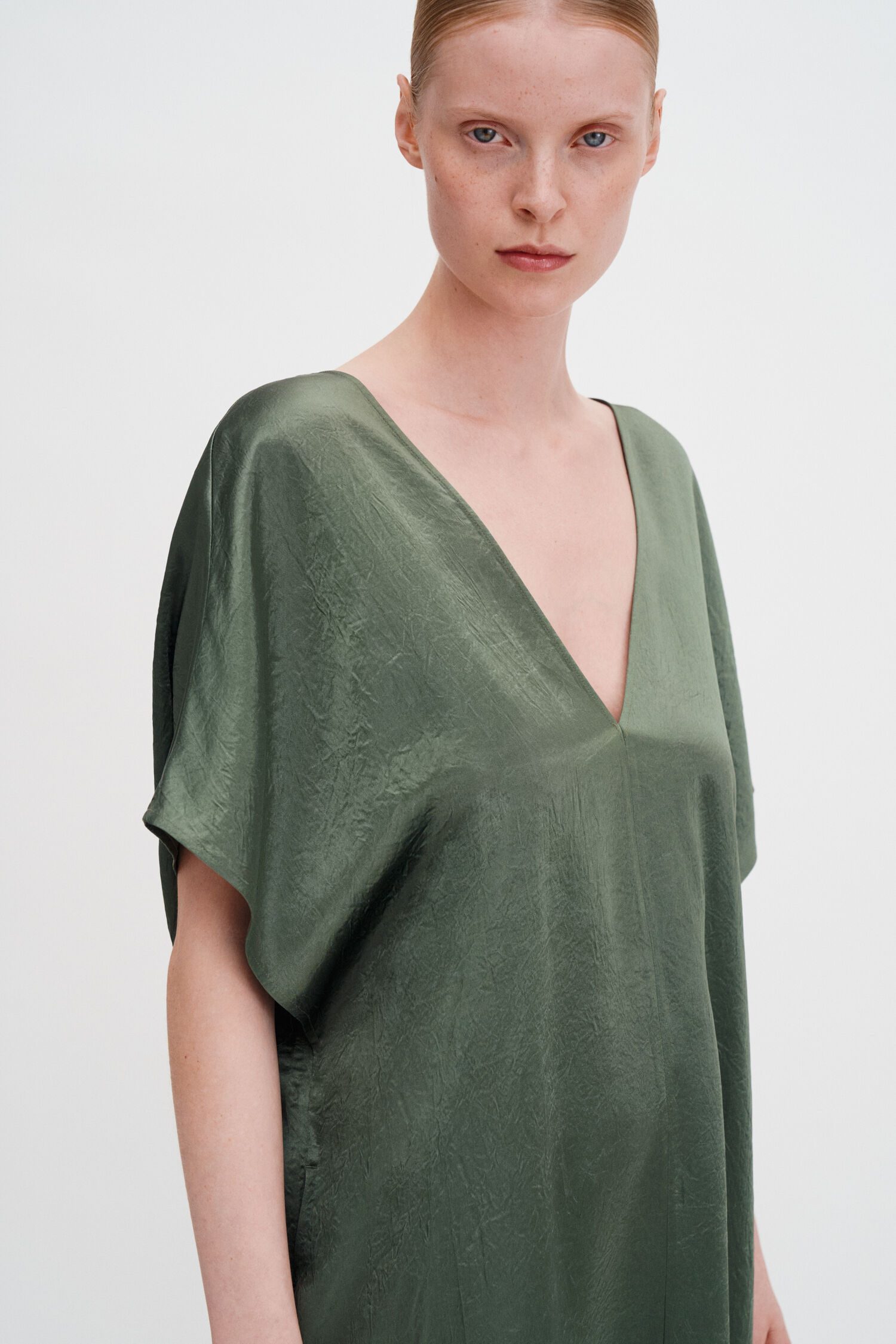 V-Neck Crinkle Kaftan