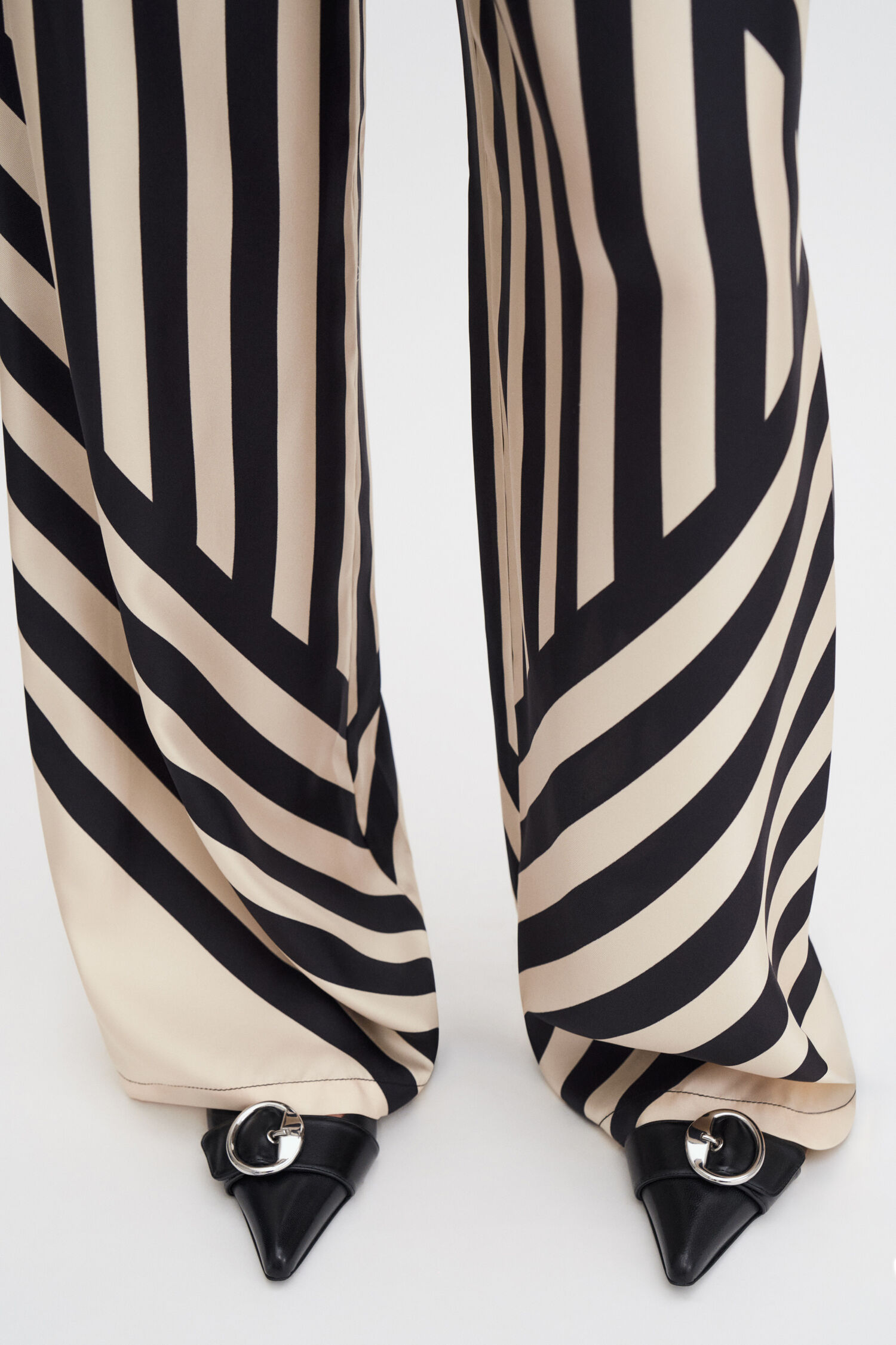 Eve Relaxed Print Trousers