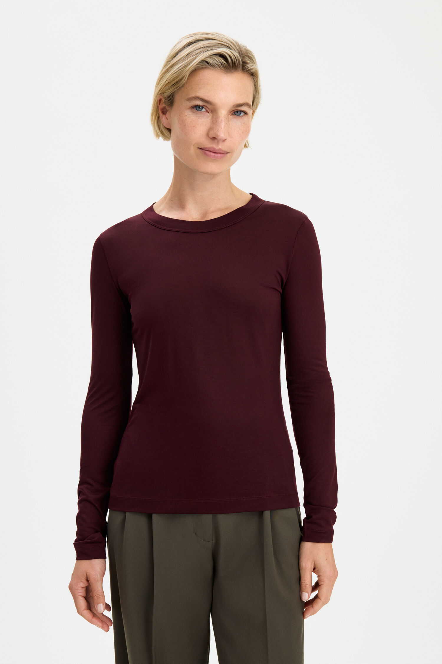 Scooped Longsleeve Top