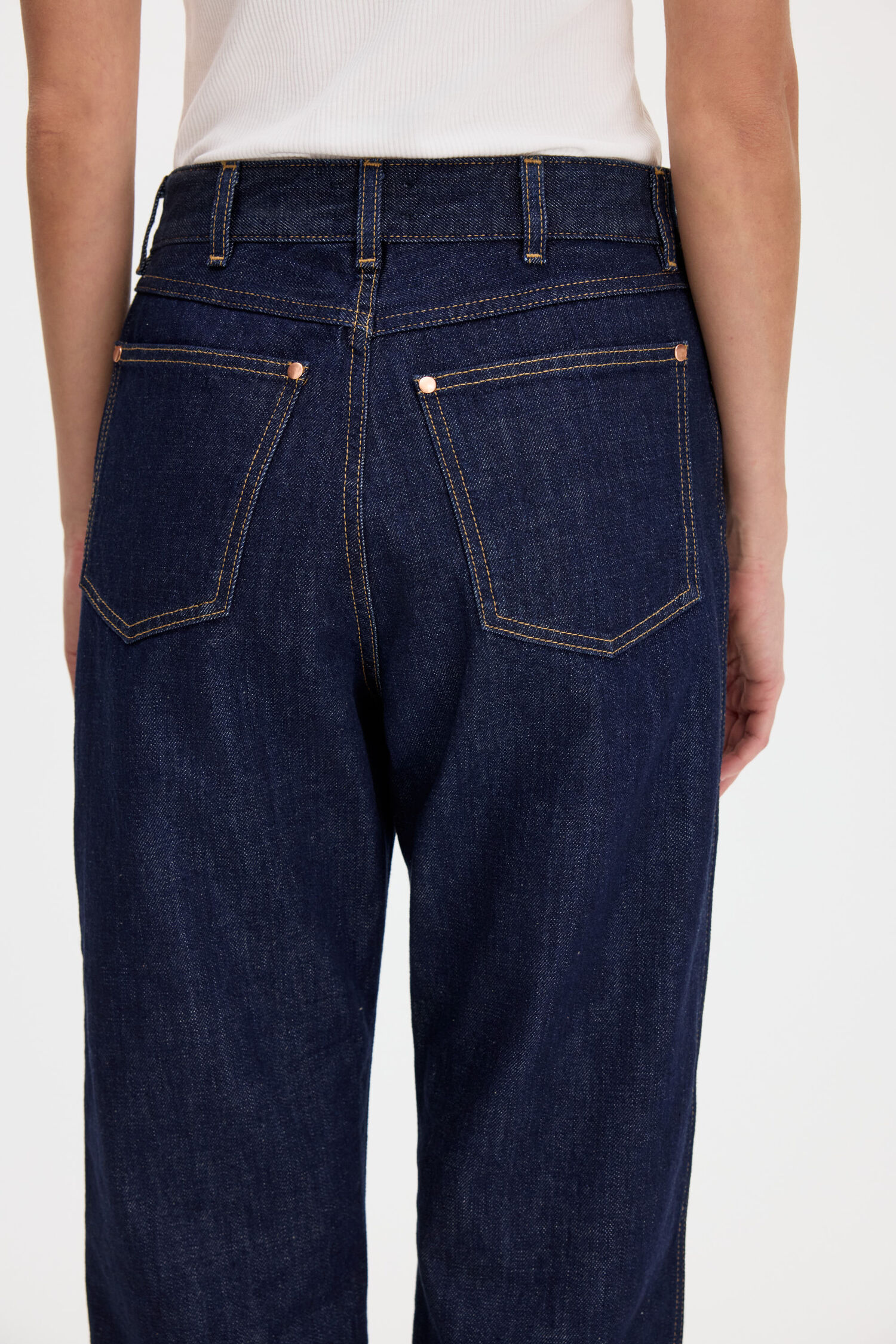 Relaxed High Waisted Jeans
