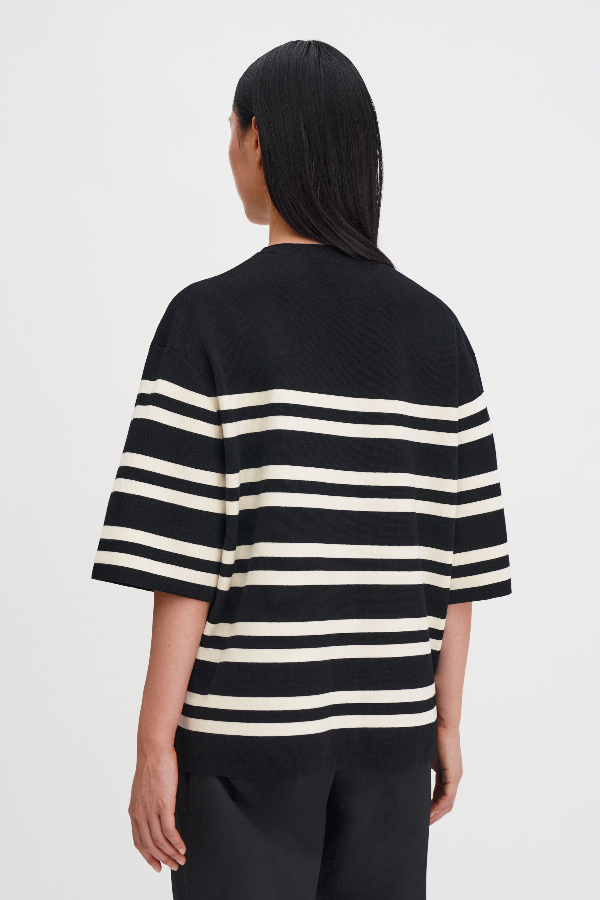 Milano Knit T-shirt - Black/White | FILIPPA K