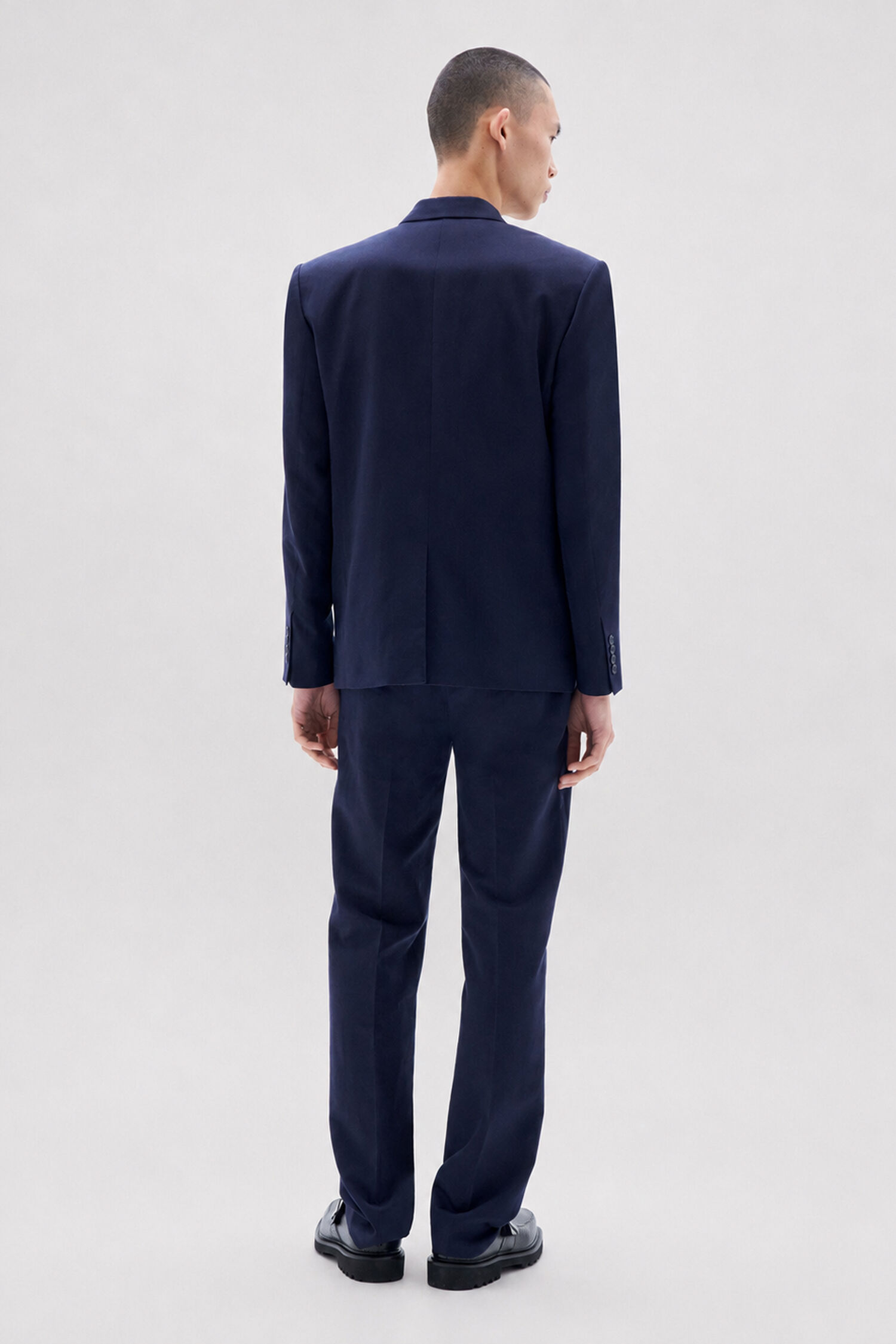 Boxy Linen Blazer 
