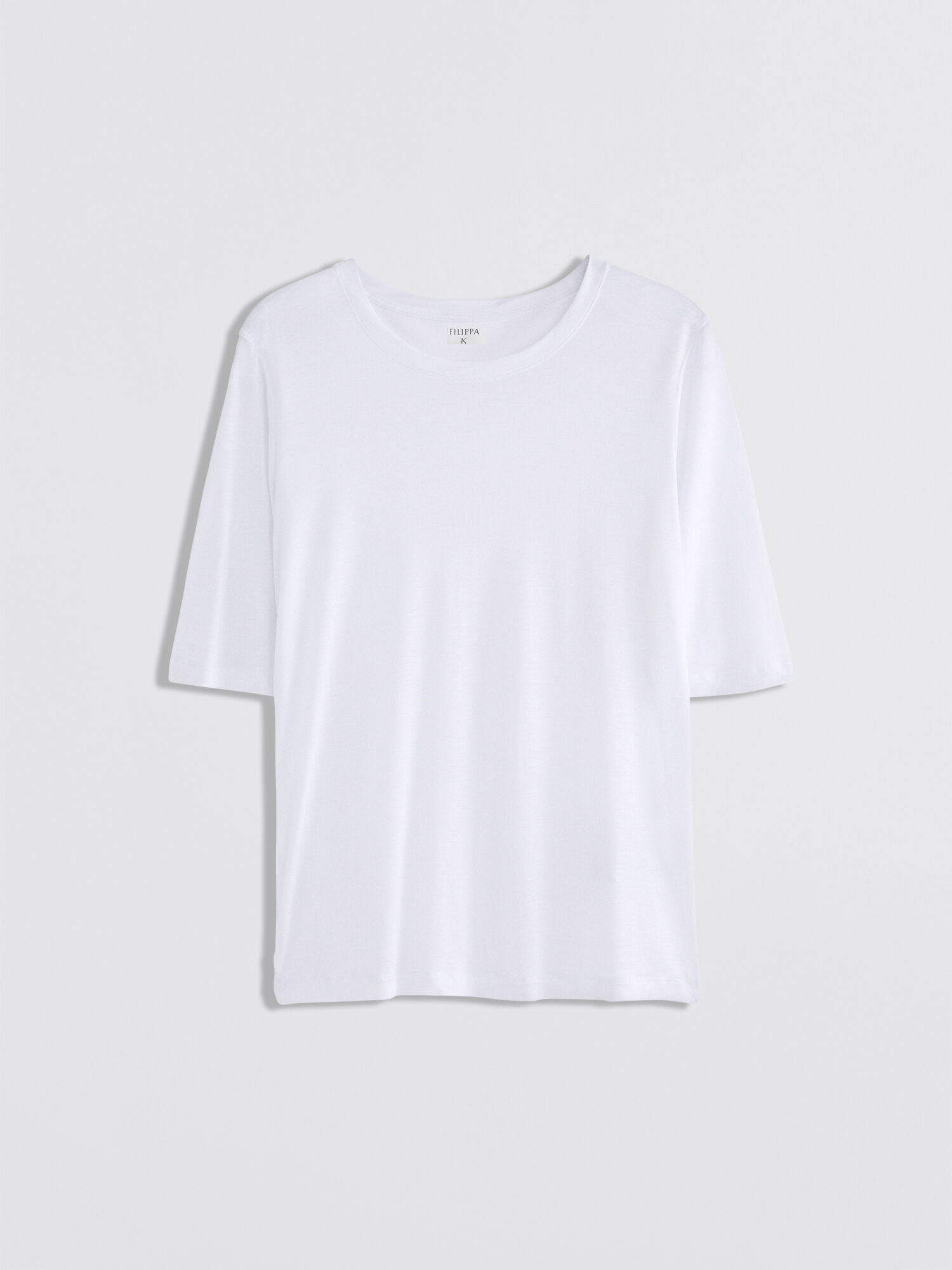 Elena Tee