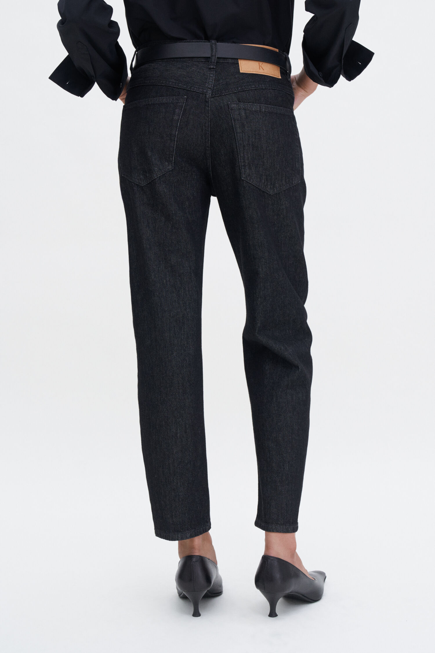 Tapered Jeans