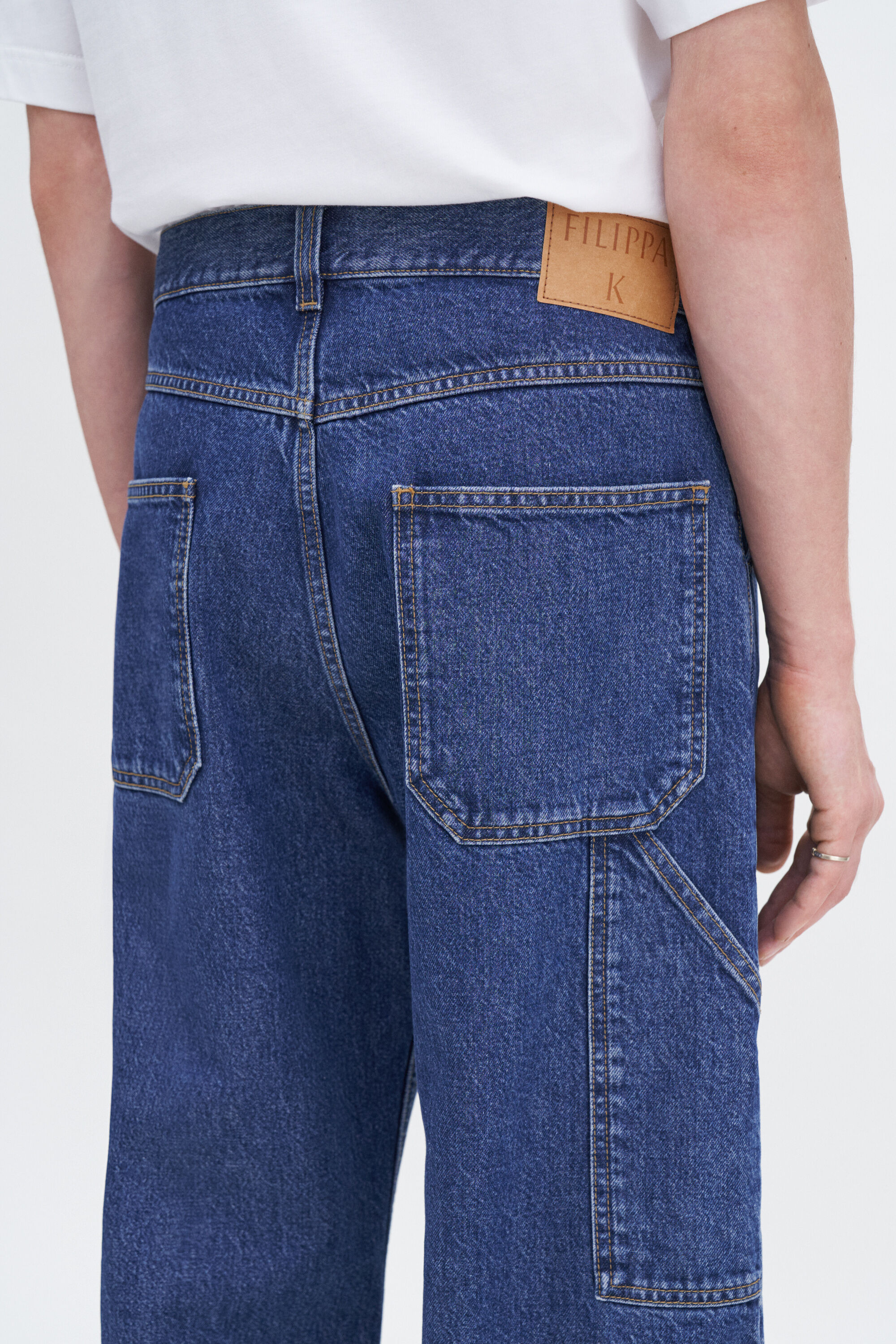 Baggy Jeans - Washed Mid Blue | FILIPPA K