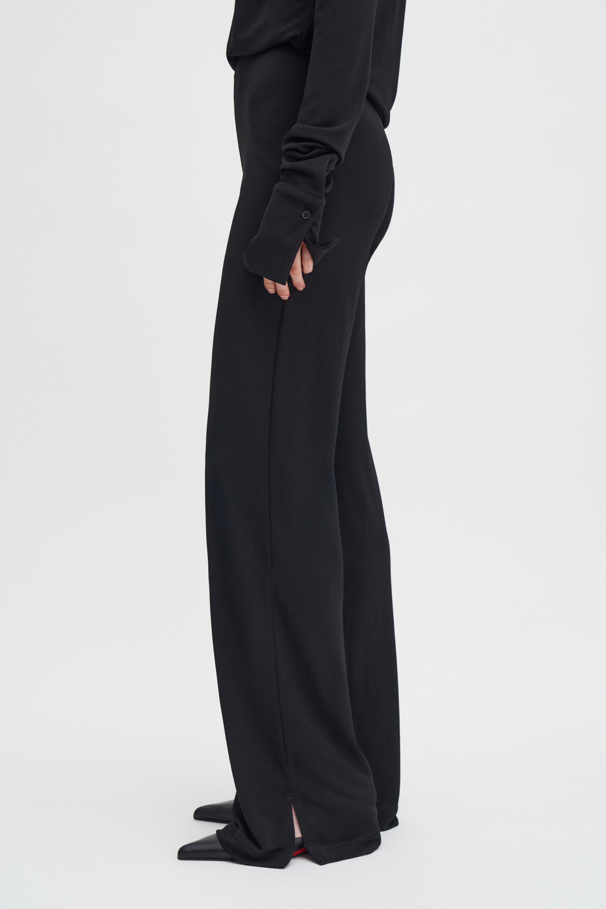 Freja Crépe Trousers - Black | FILIPPA K