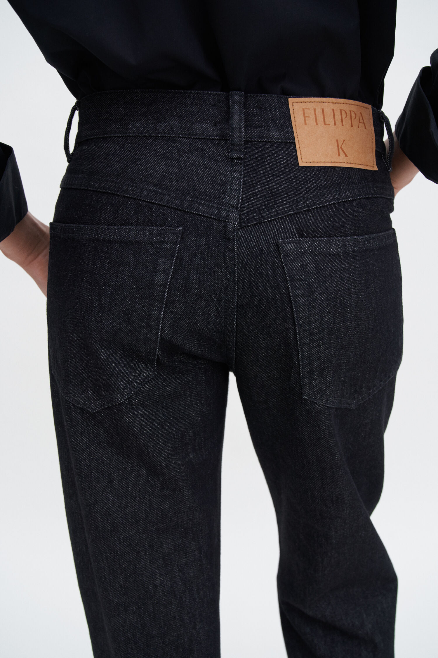 Tapered Jeans