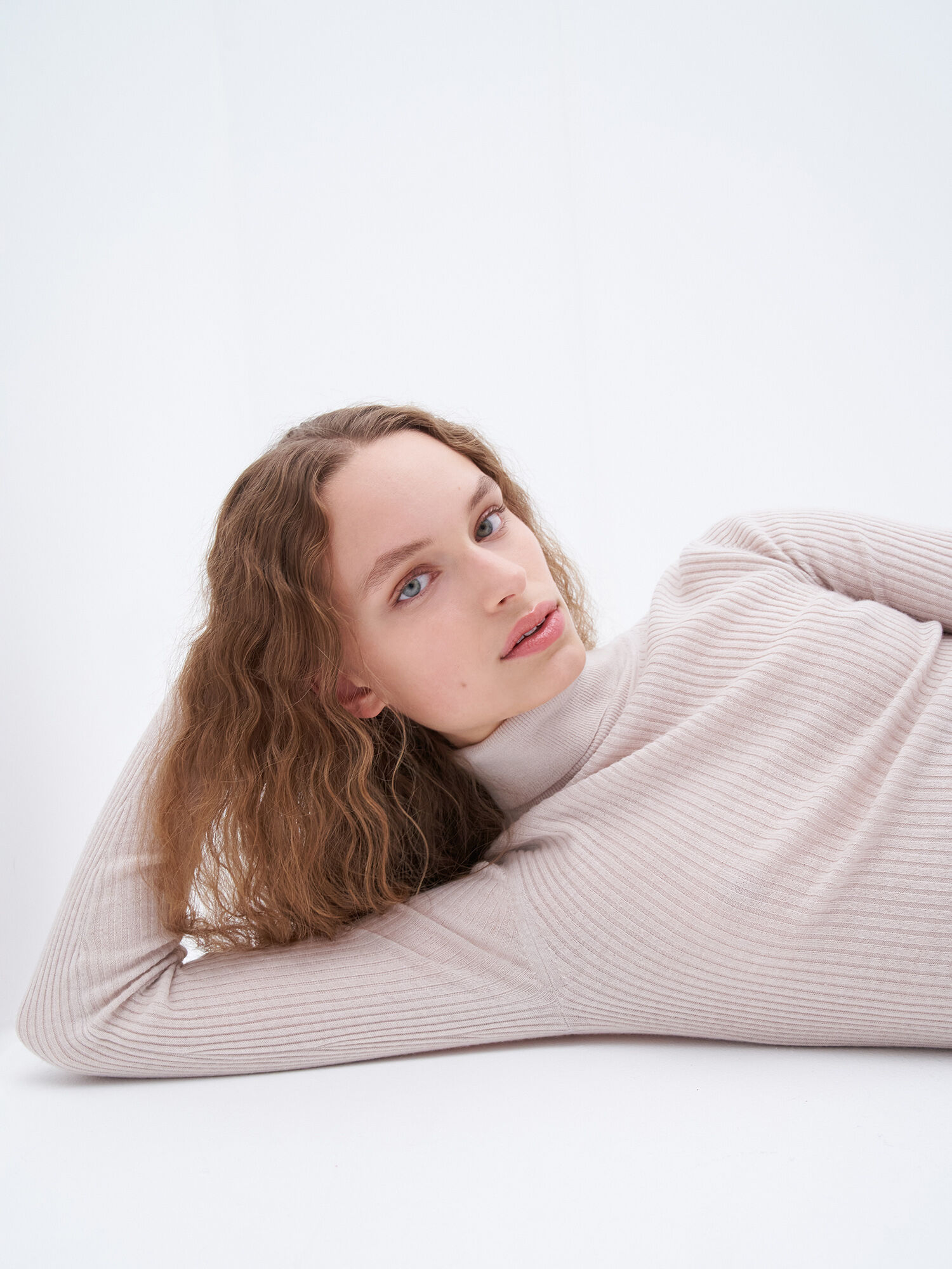 Rib Roller Neck Sweater