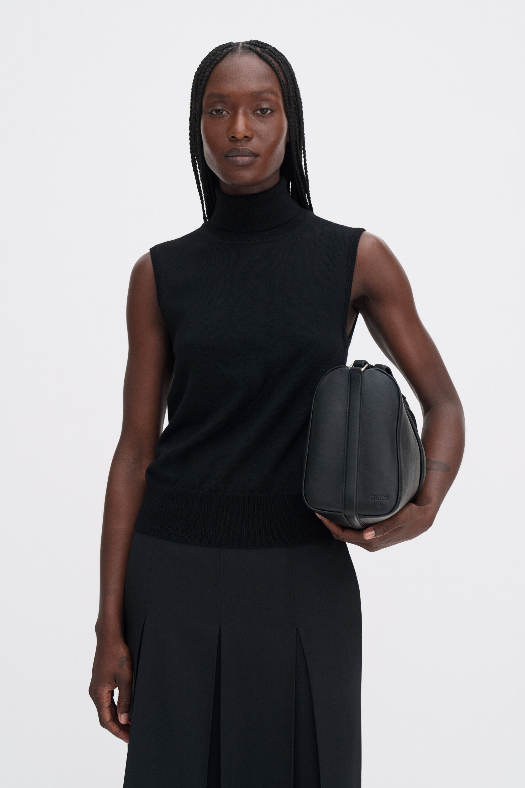 Turtleneck Vest - Black | FILIPPA K