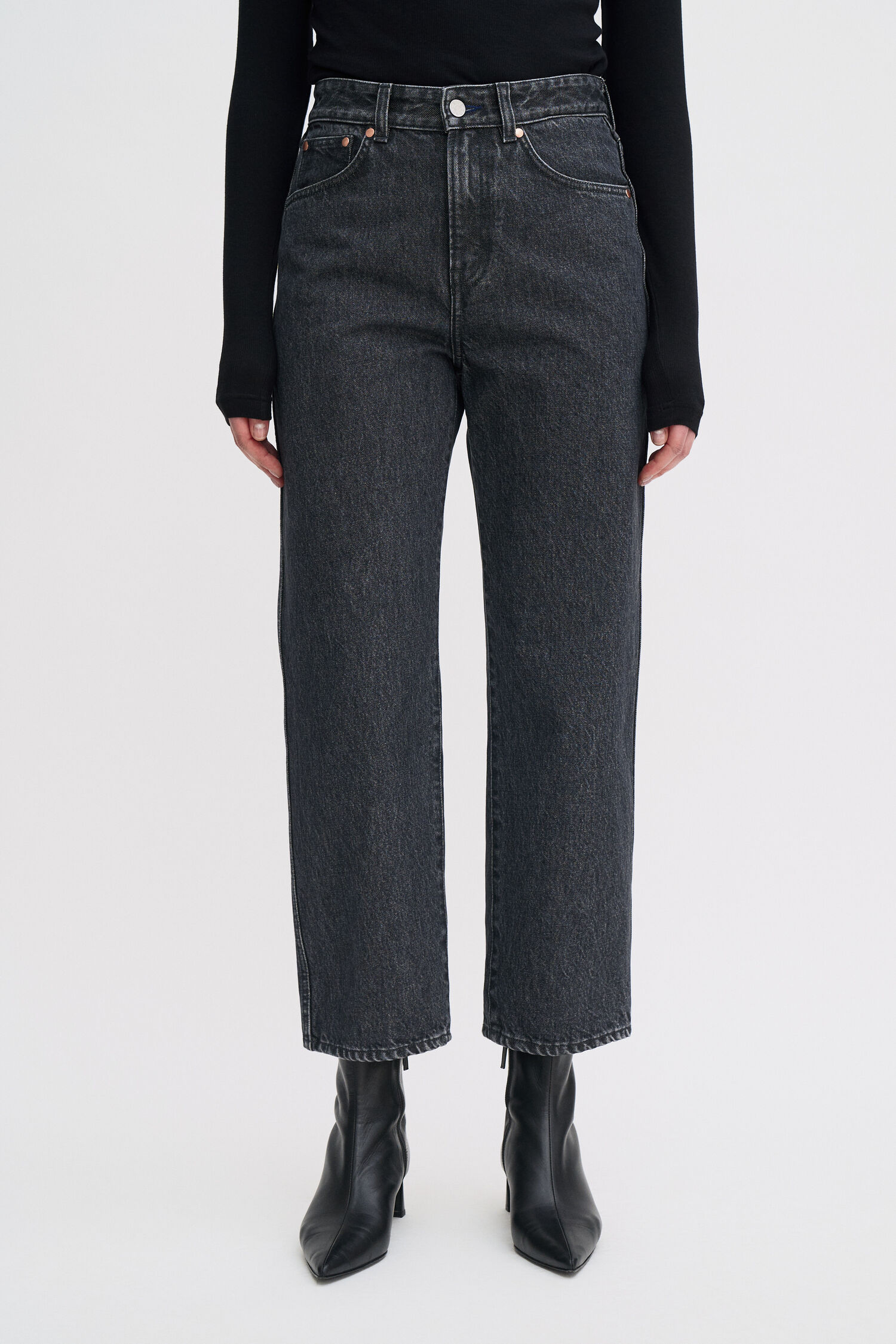 High Waisted Cropped Jeans