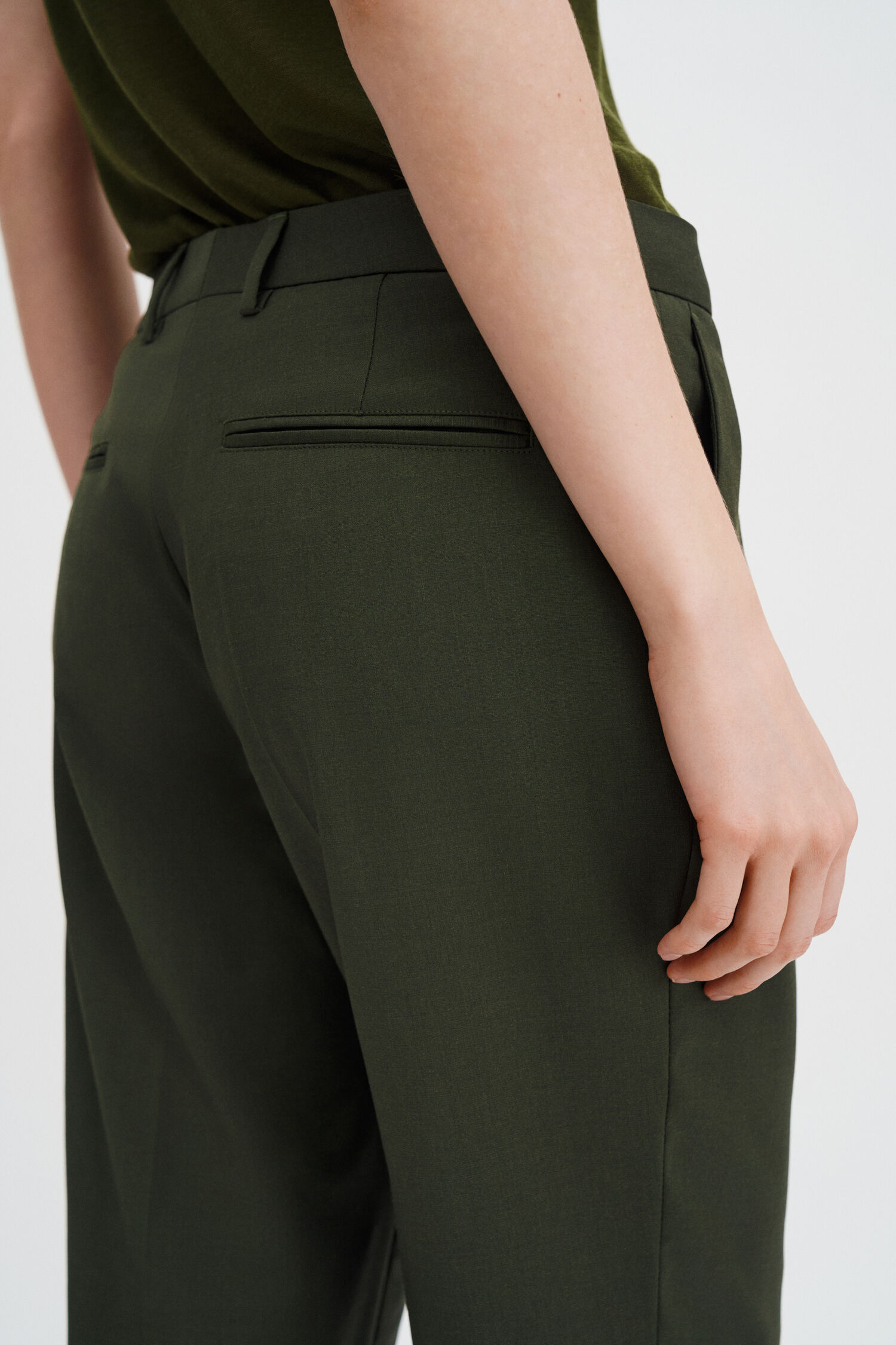 Emma Cropped Cool Wool Trouser