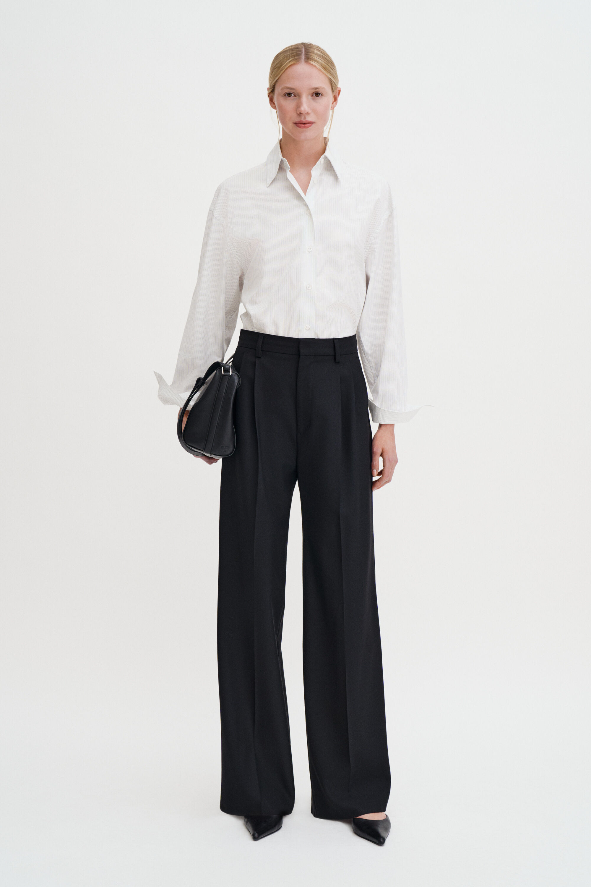 KAJA UTILITY TROUSERS ブラック サイズ1 OVY LISAYANG_AW25_CAPSULE_AZARIA-