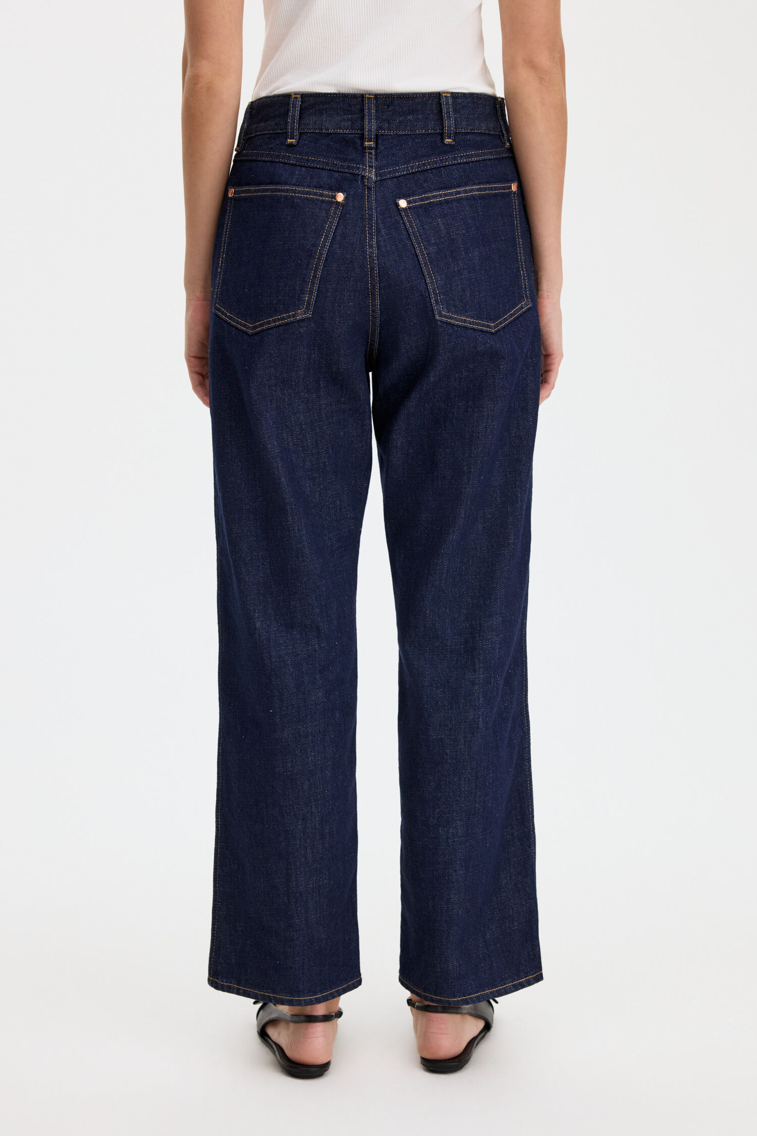 Relaxed High Waisted Jeans