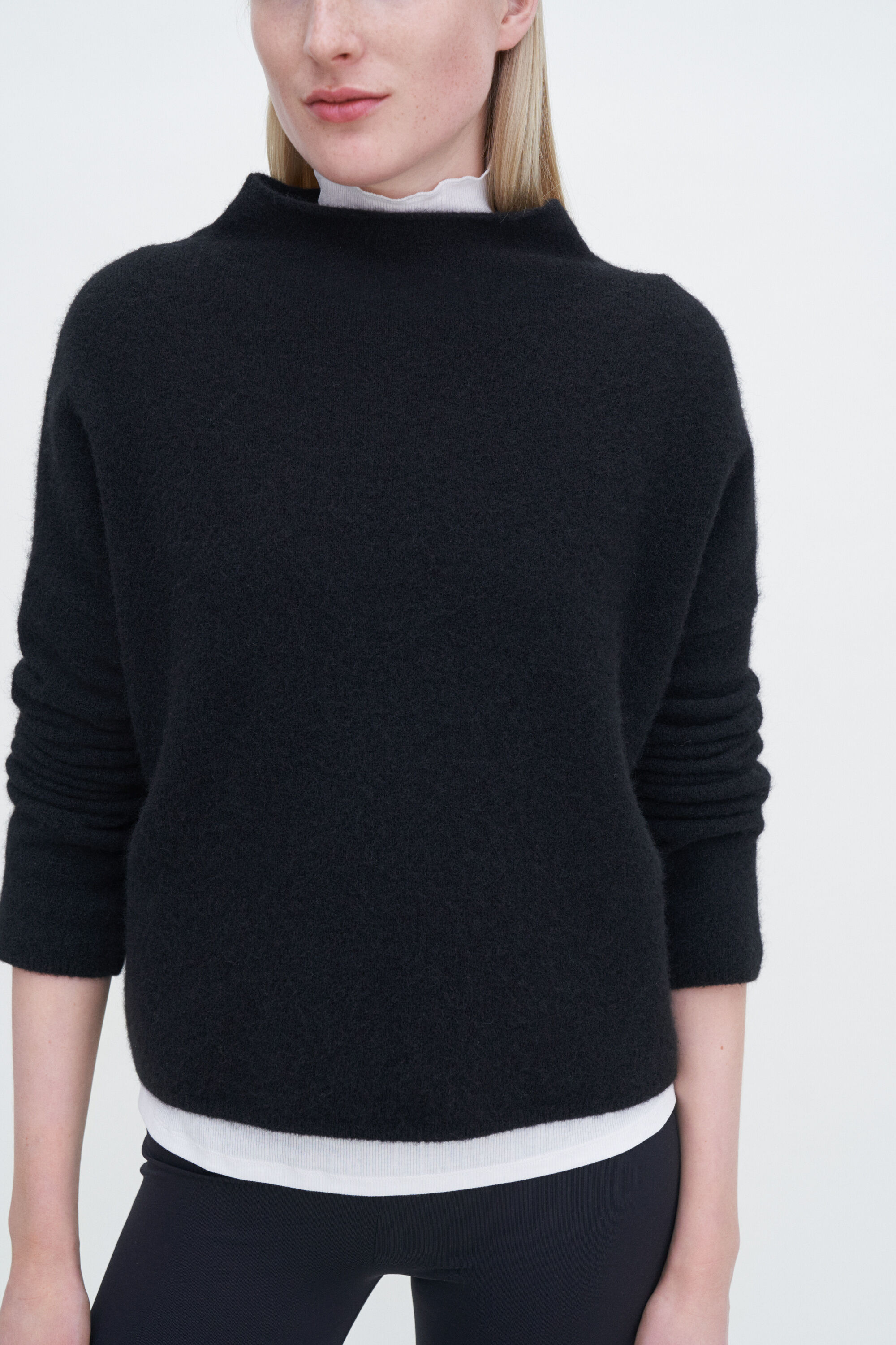 Mika Yak Funnelneck Sweater - Black | Filippa K