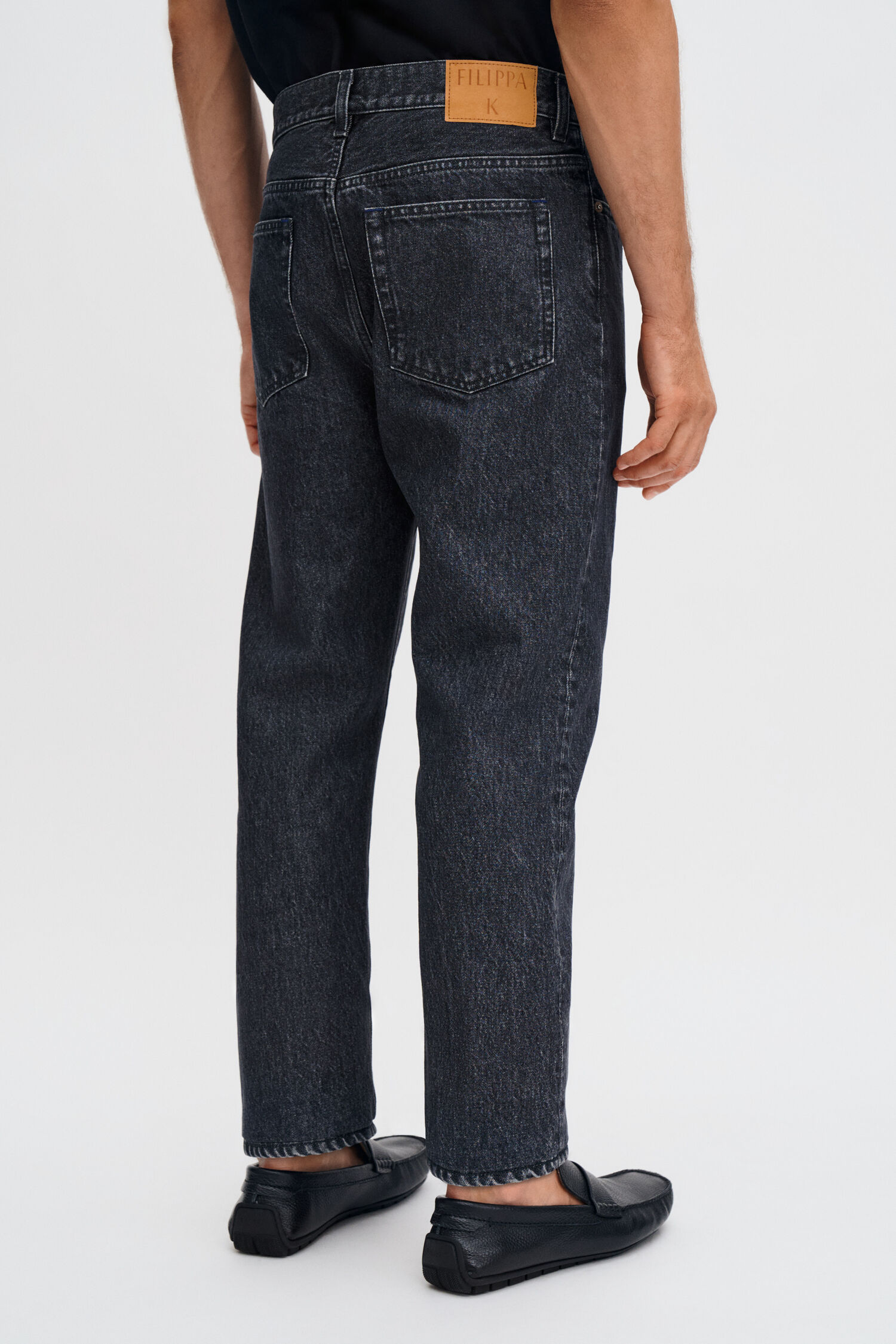 Tapered Cropped Jeans