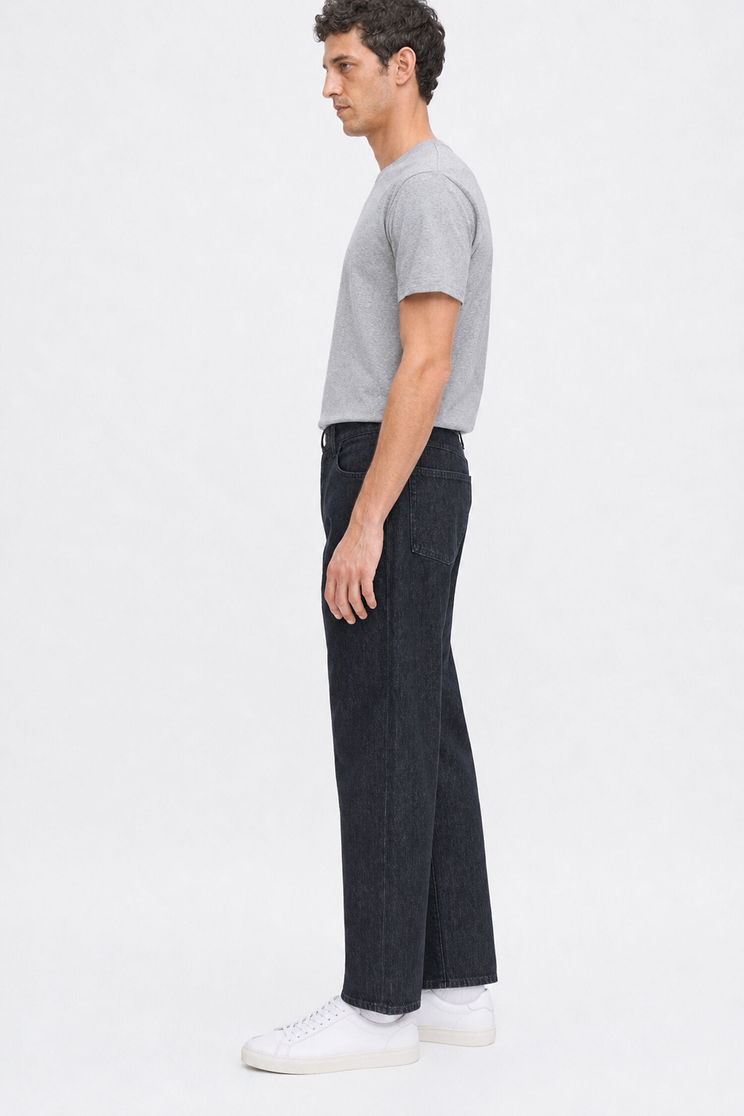 Tapered Cropped Jeans