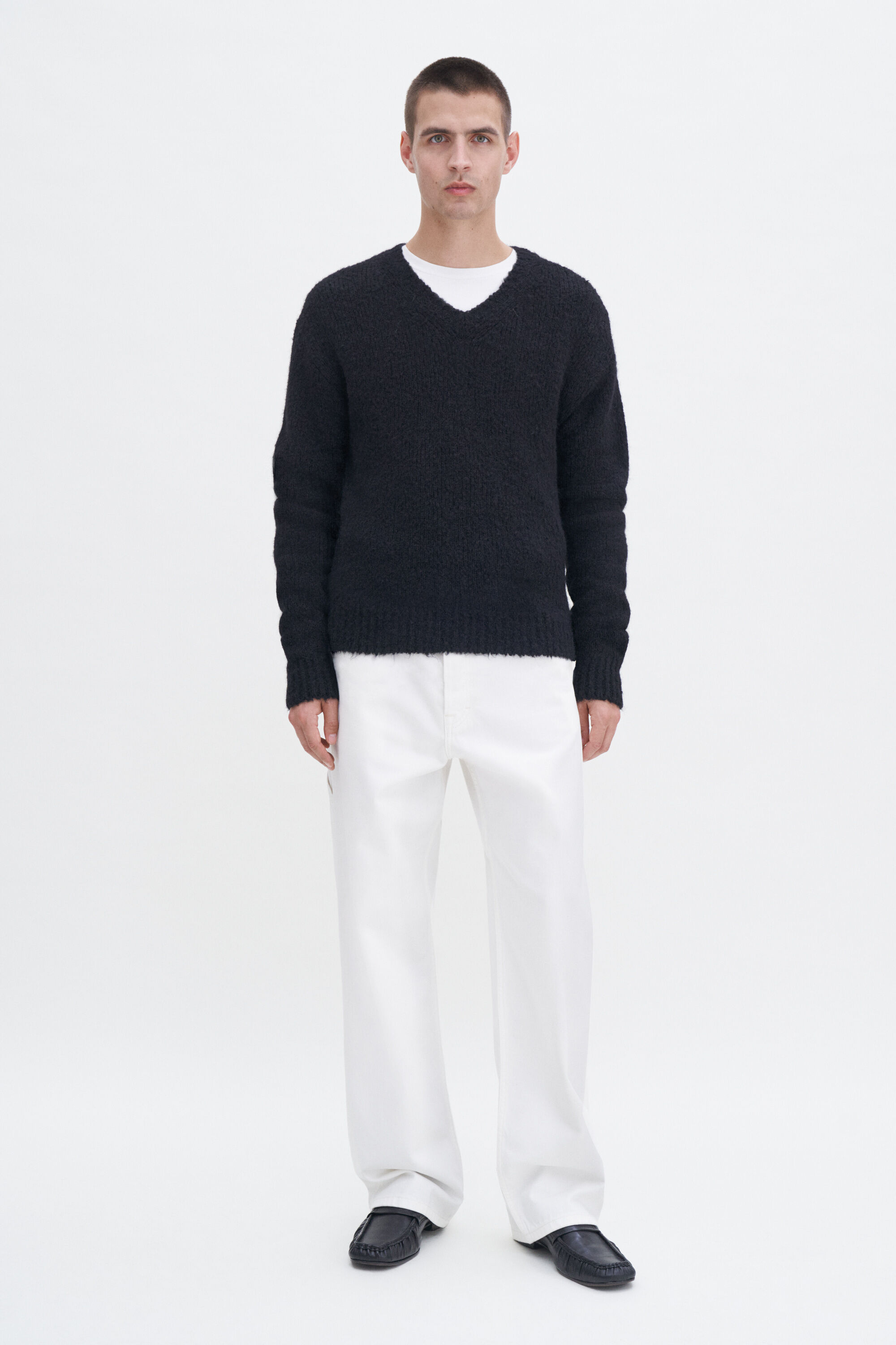 Soft crew neck sweater deals