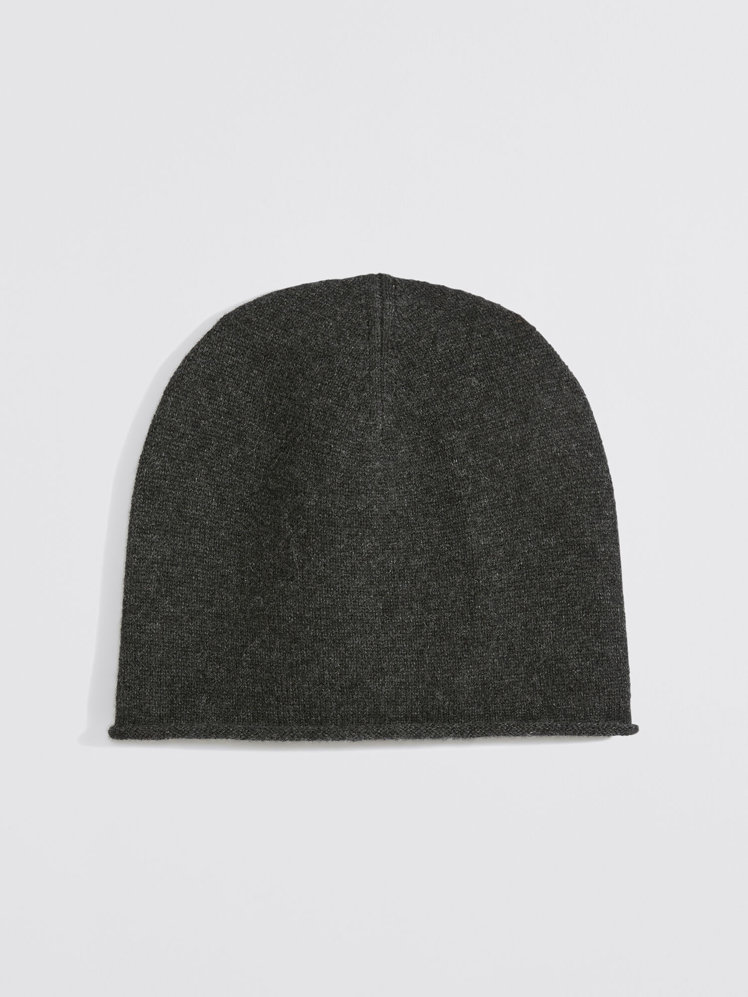 Black and 2025 grey bobble hat