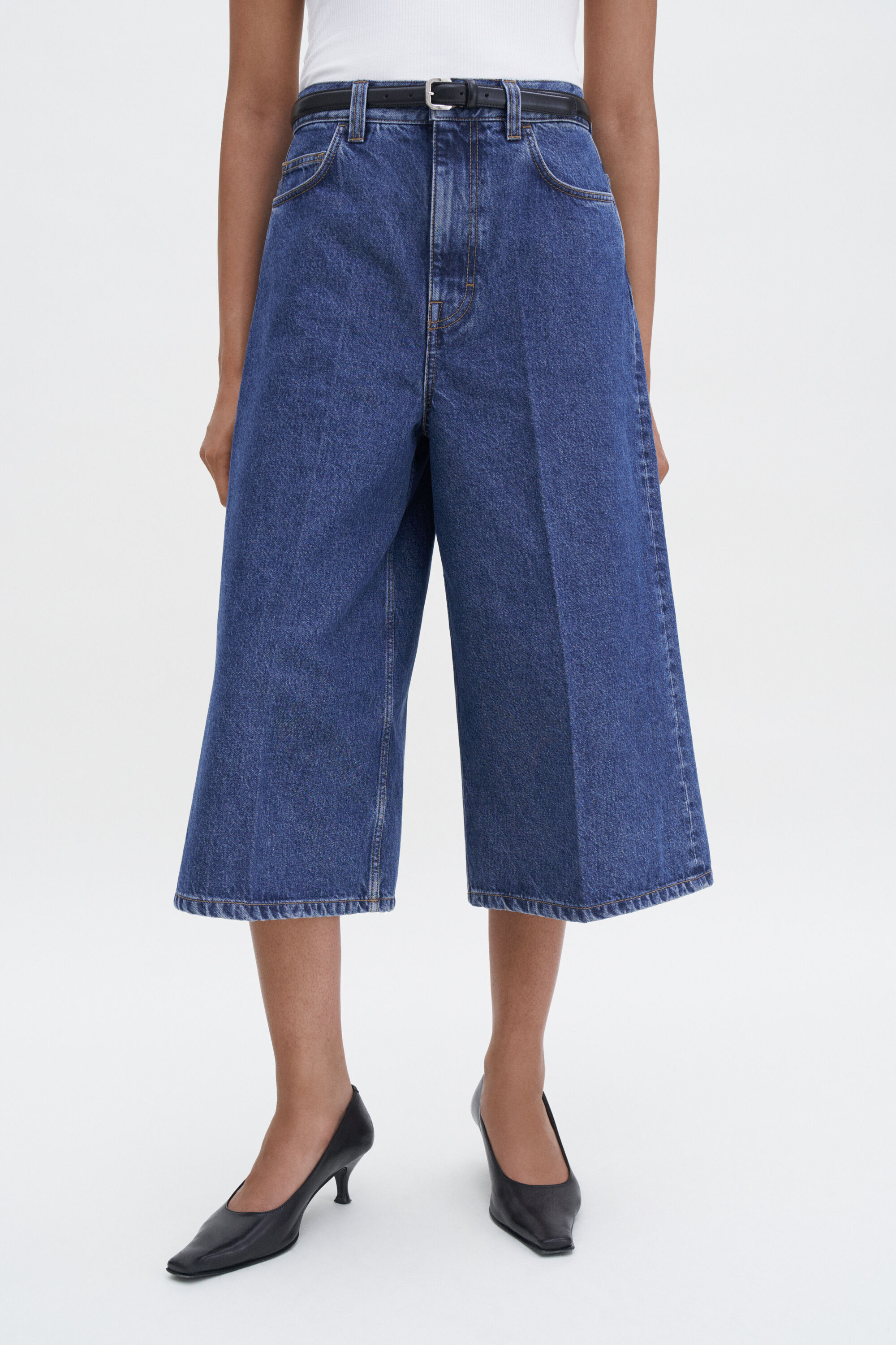 Jean Work Shorts - Washed Mid Blue | Filippa K