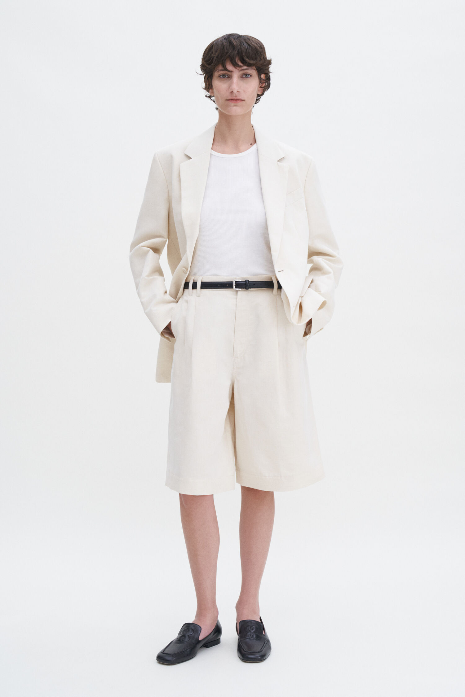 Relaxed Pleated Cotton Linen Shorts