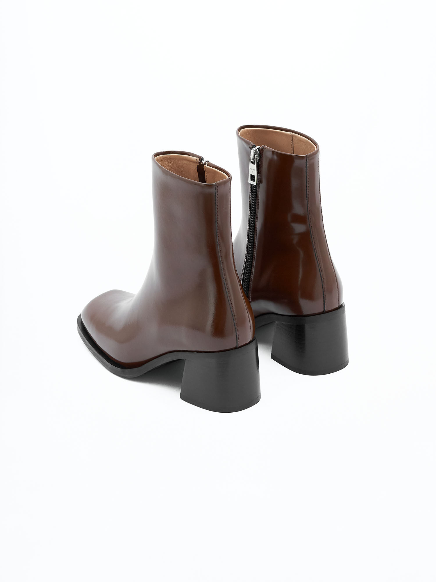 Cognac boots top