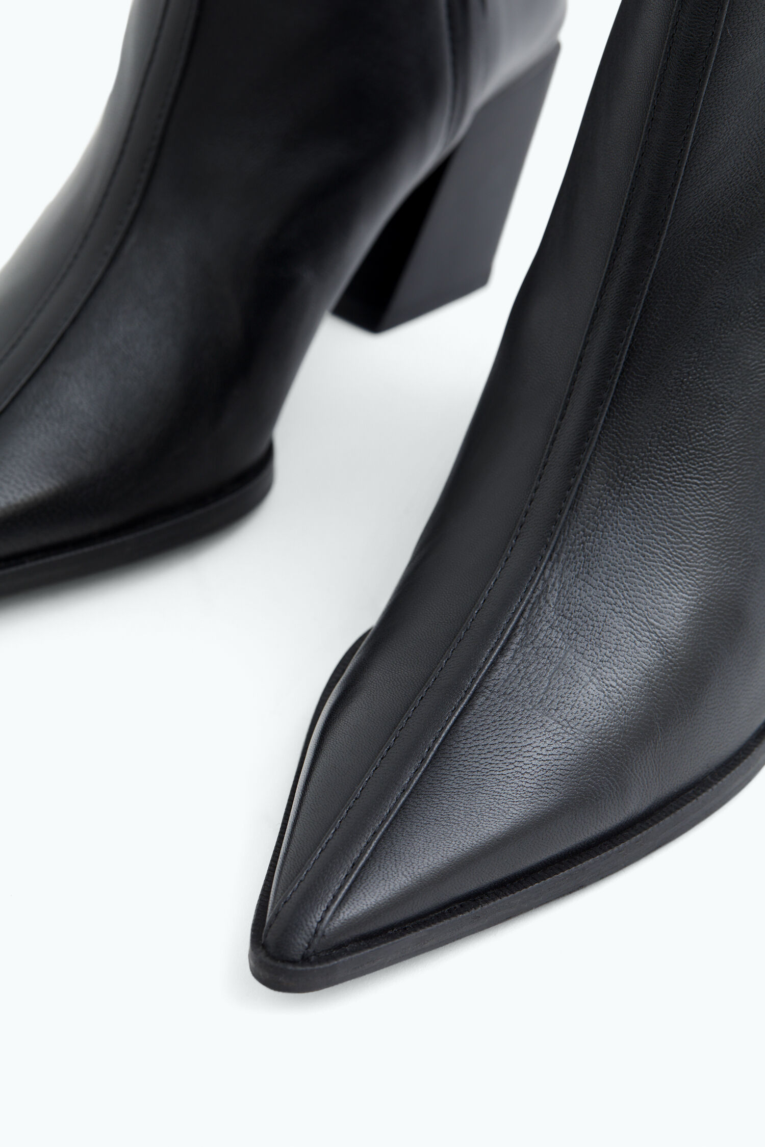 Womens black sales pointed boots