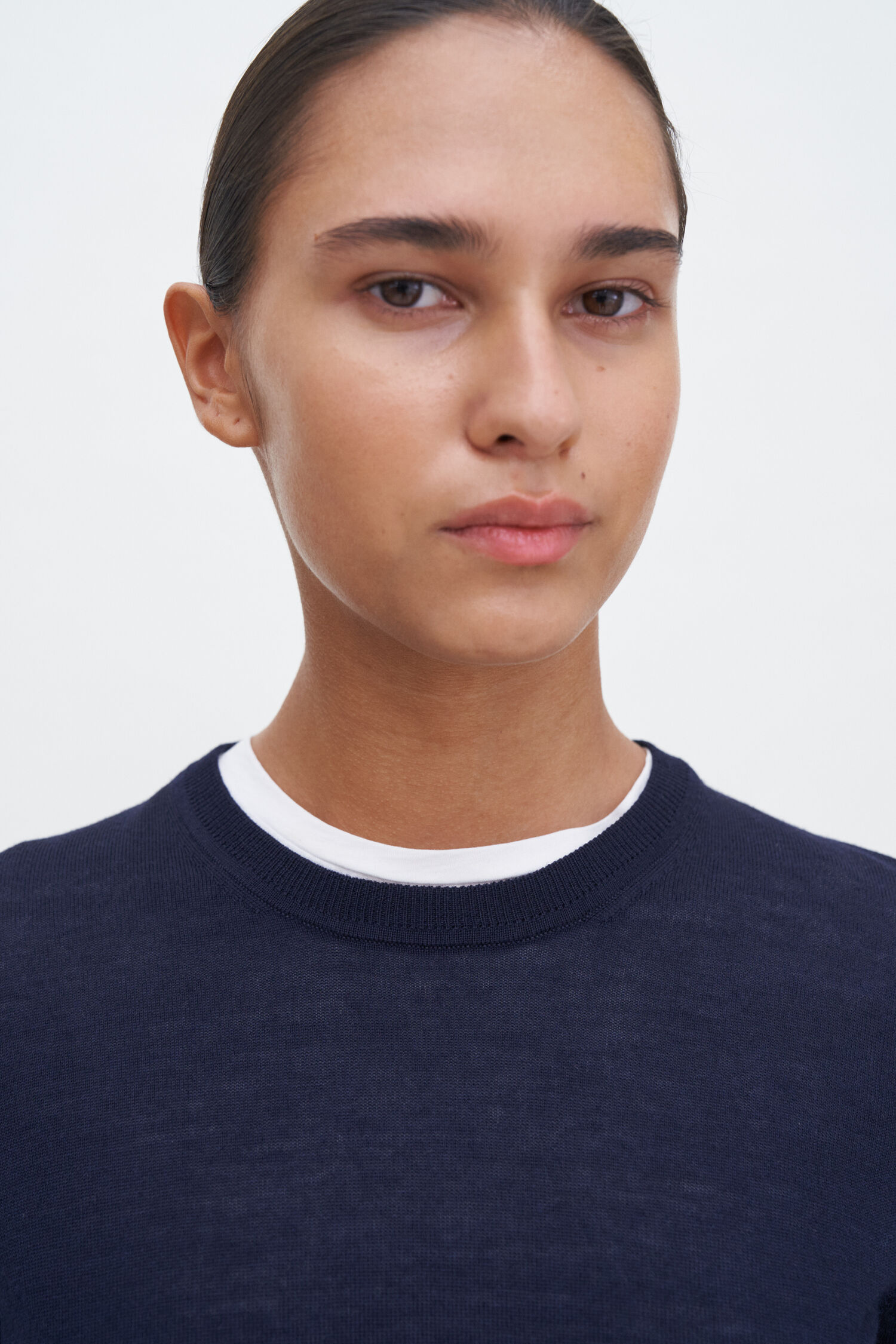 Merino R-neck Sweater