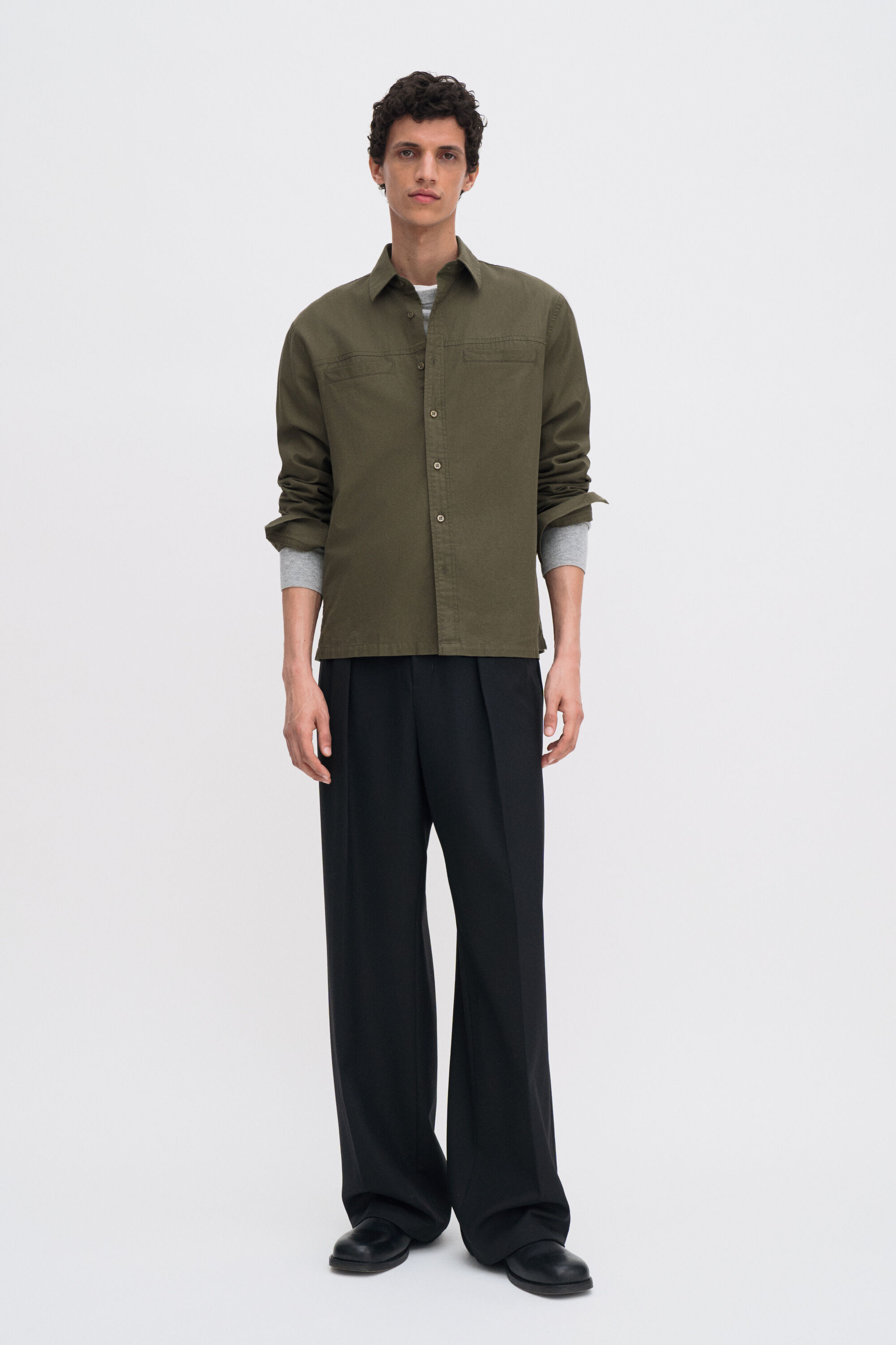 Welt Pocket Shirt - Dark Olive Green | FILIPPA K