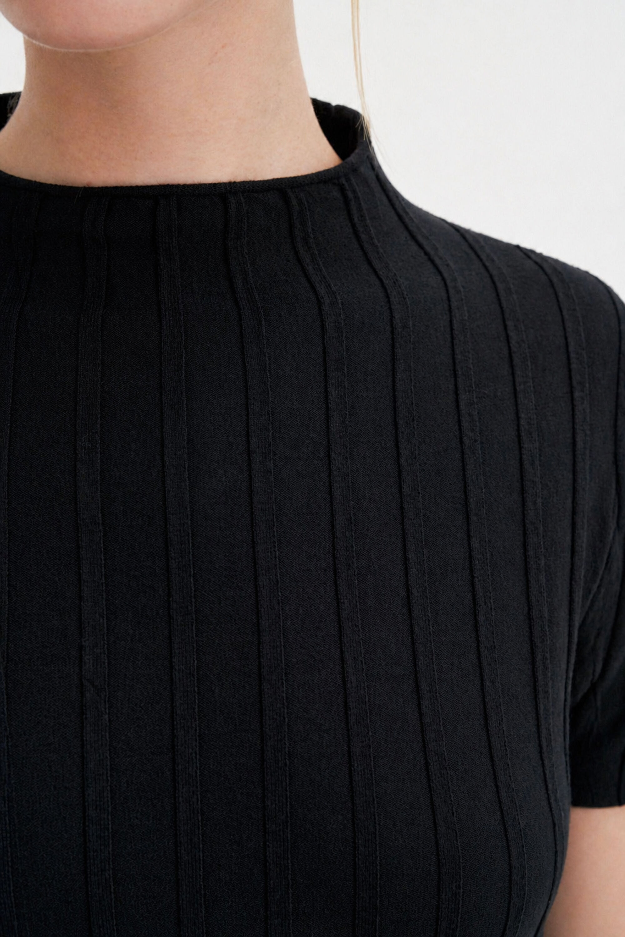 Mock Neck Top - Black | FILIPPA K