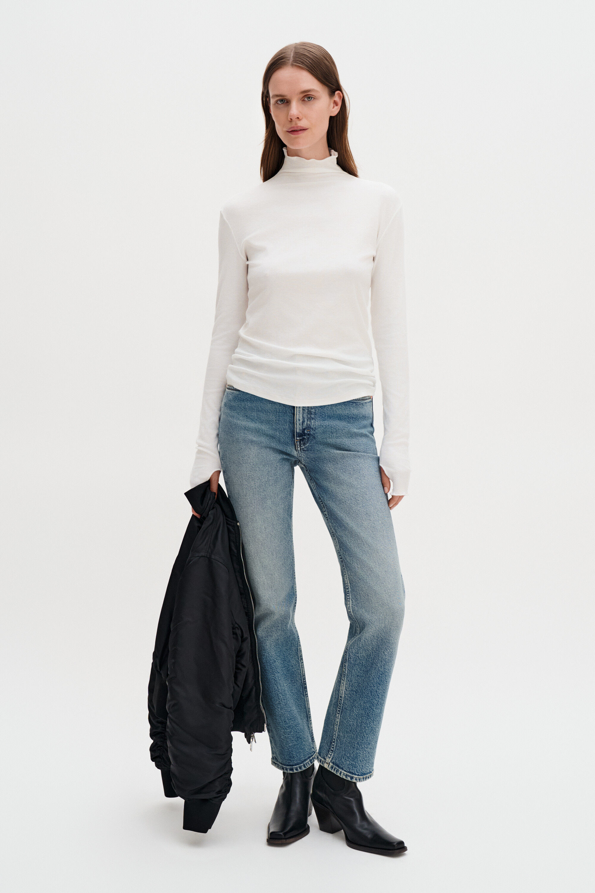 8YARDS Women’s RIB MOCK 2G Rib Mock Neck Top - White | FILIPPA K