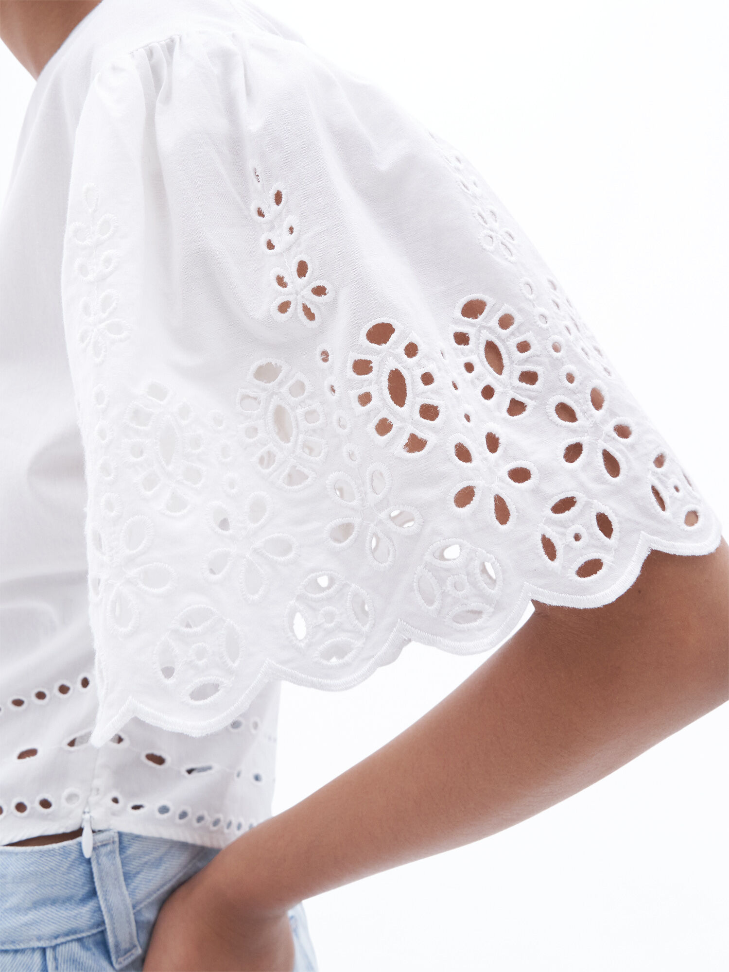 Short Sleeve Embroidery Top