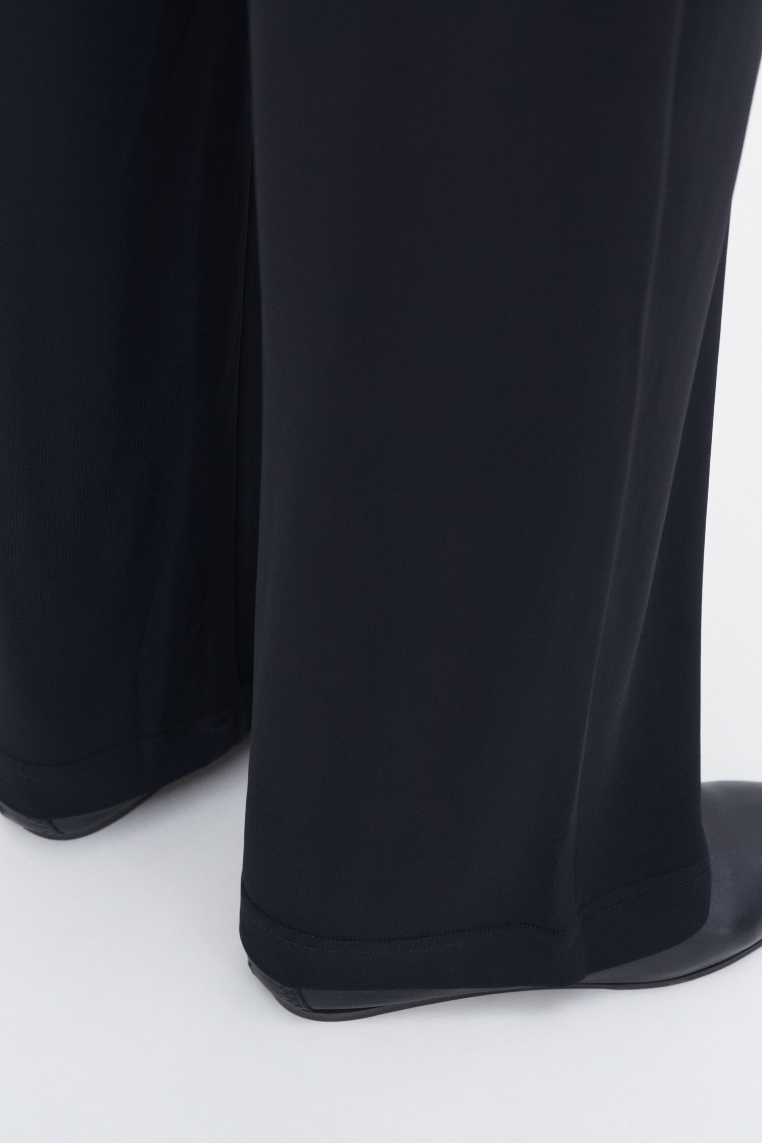 Fluid Jersey Trousers