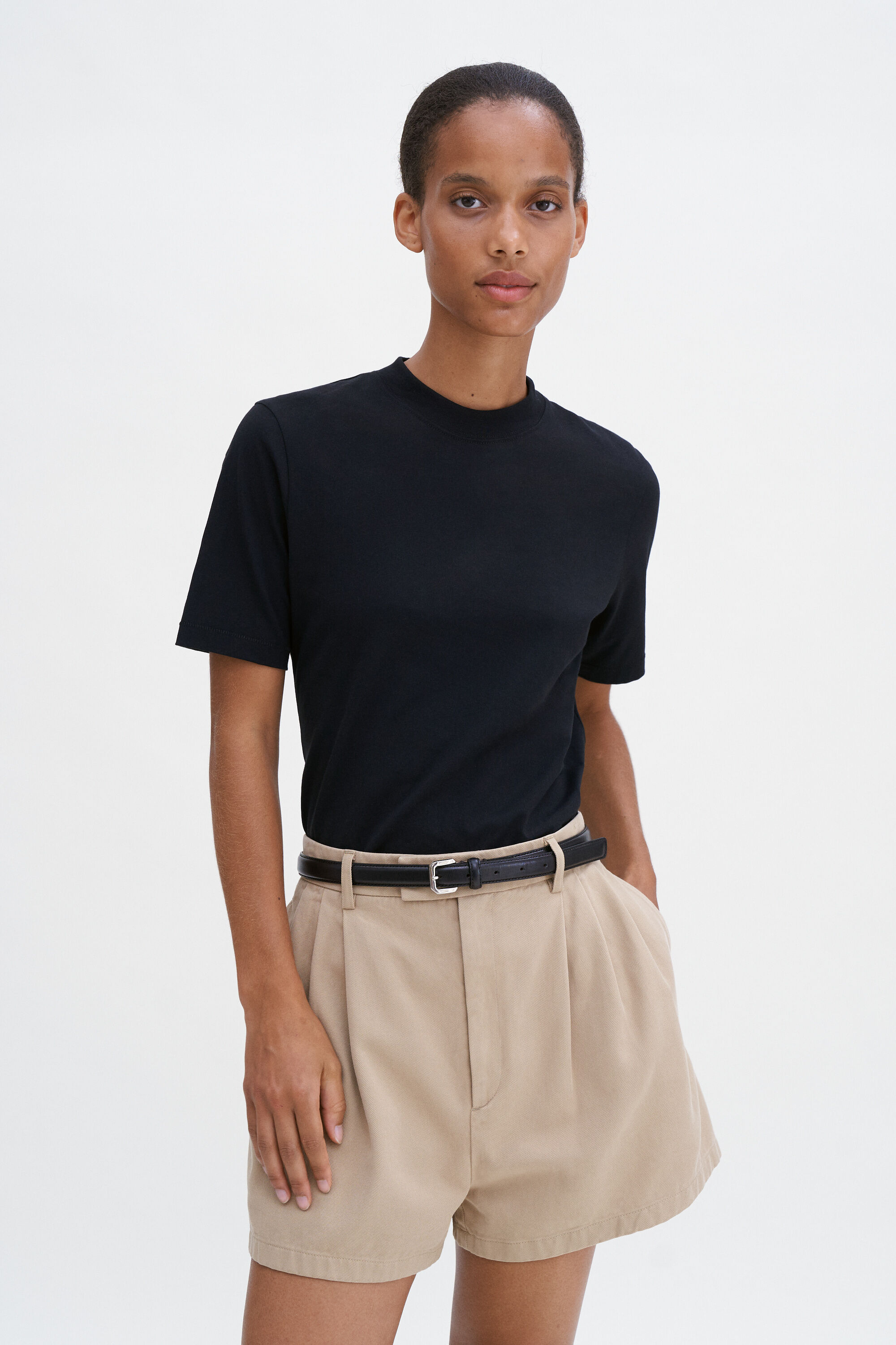 Tシャツ・カットソー FILIPPA K Women Tops 306111433 BLACK Glossy Jersey Shirt - Black | Filippa K