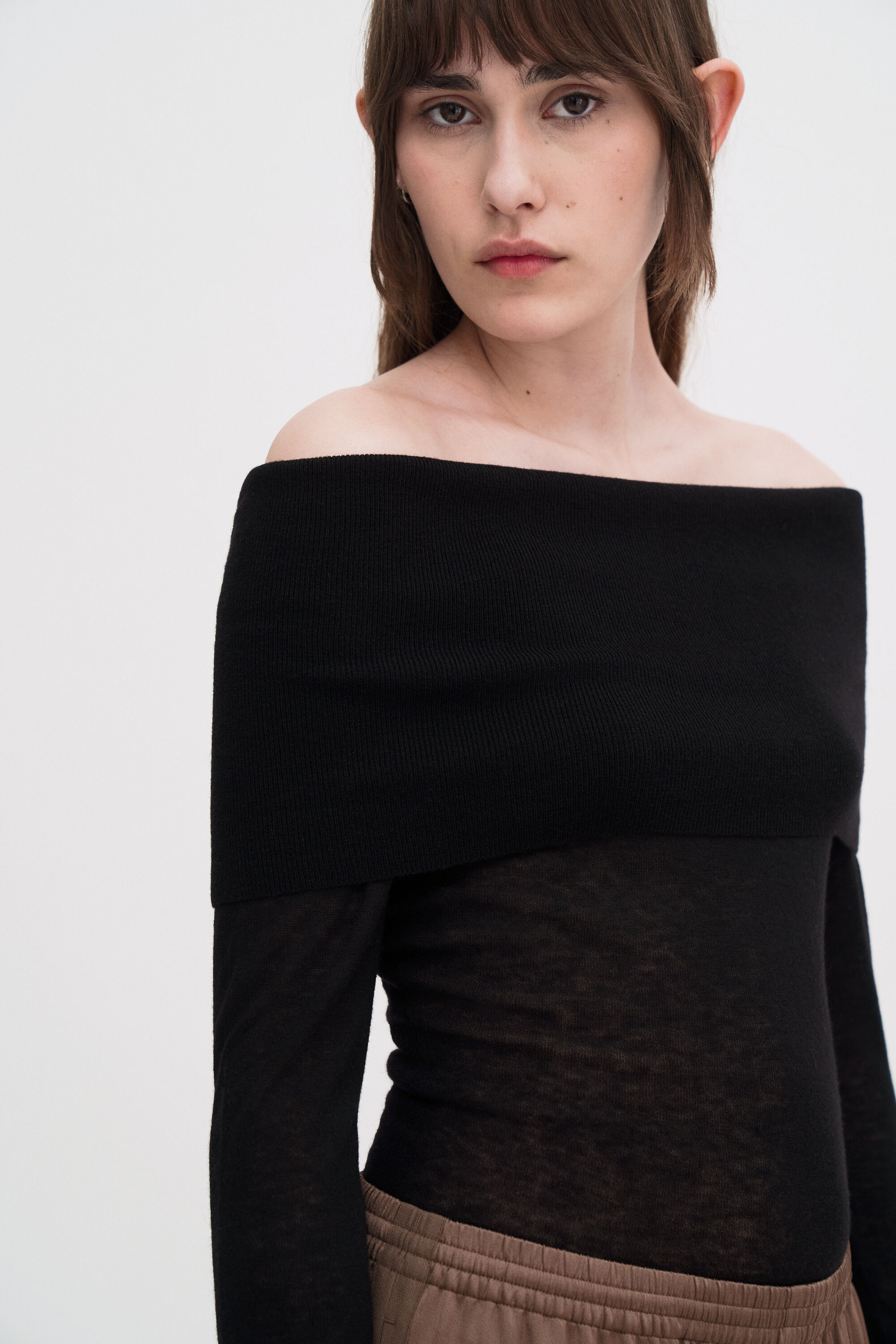 Tシャツ・カットソー FILIPPA K FW24 LIGHT OFF SHOULDER TOP (30975 1433) Light Off Shoulder Top - Black | Filippa K