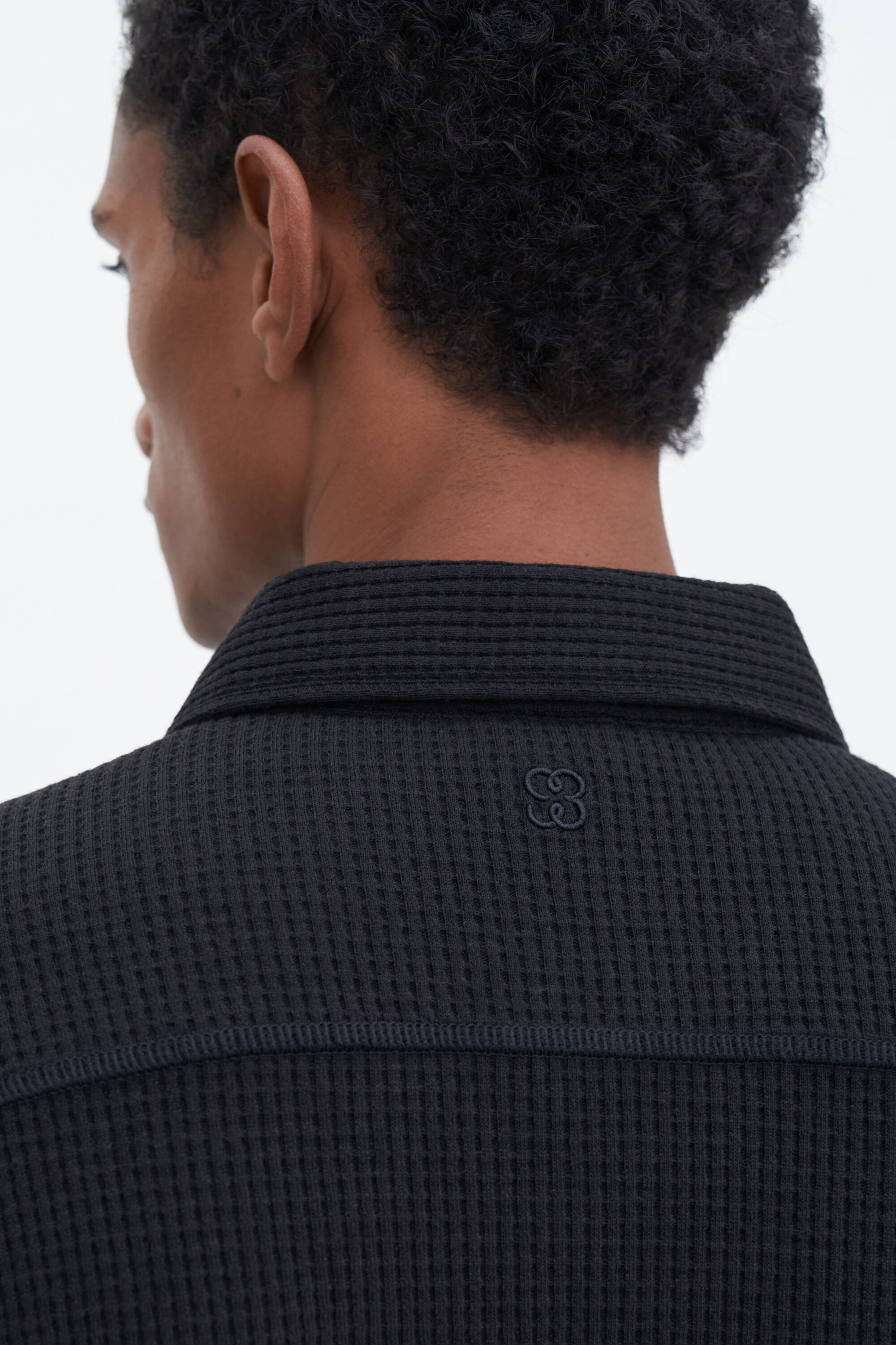 Relaxed Waffle Shirt - Black | FILIPPA K