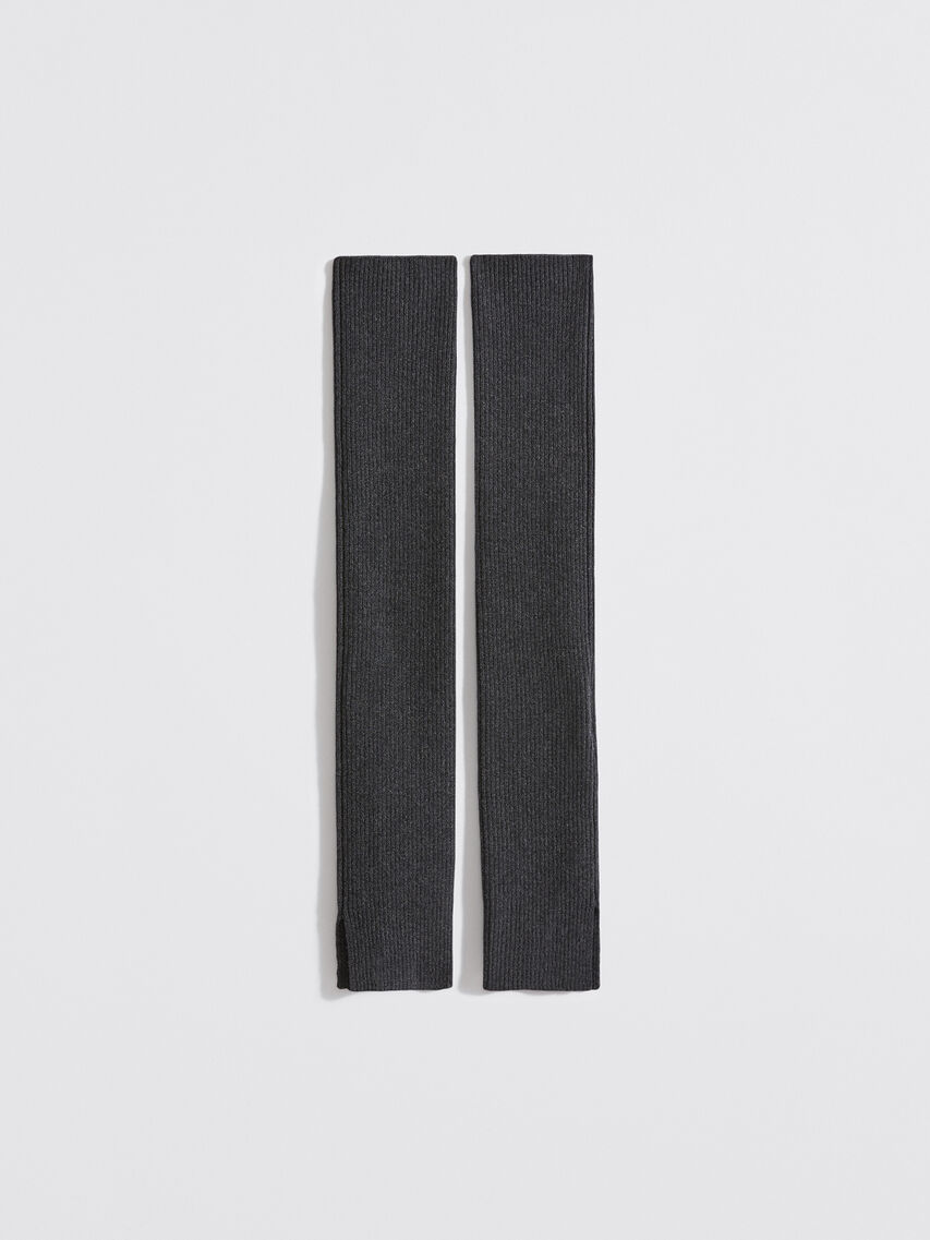 Stay-up Legwarmer