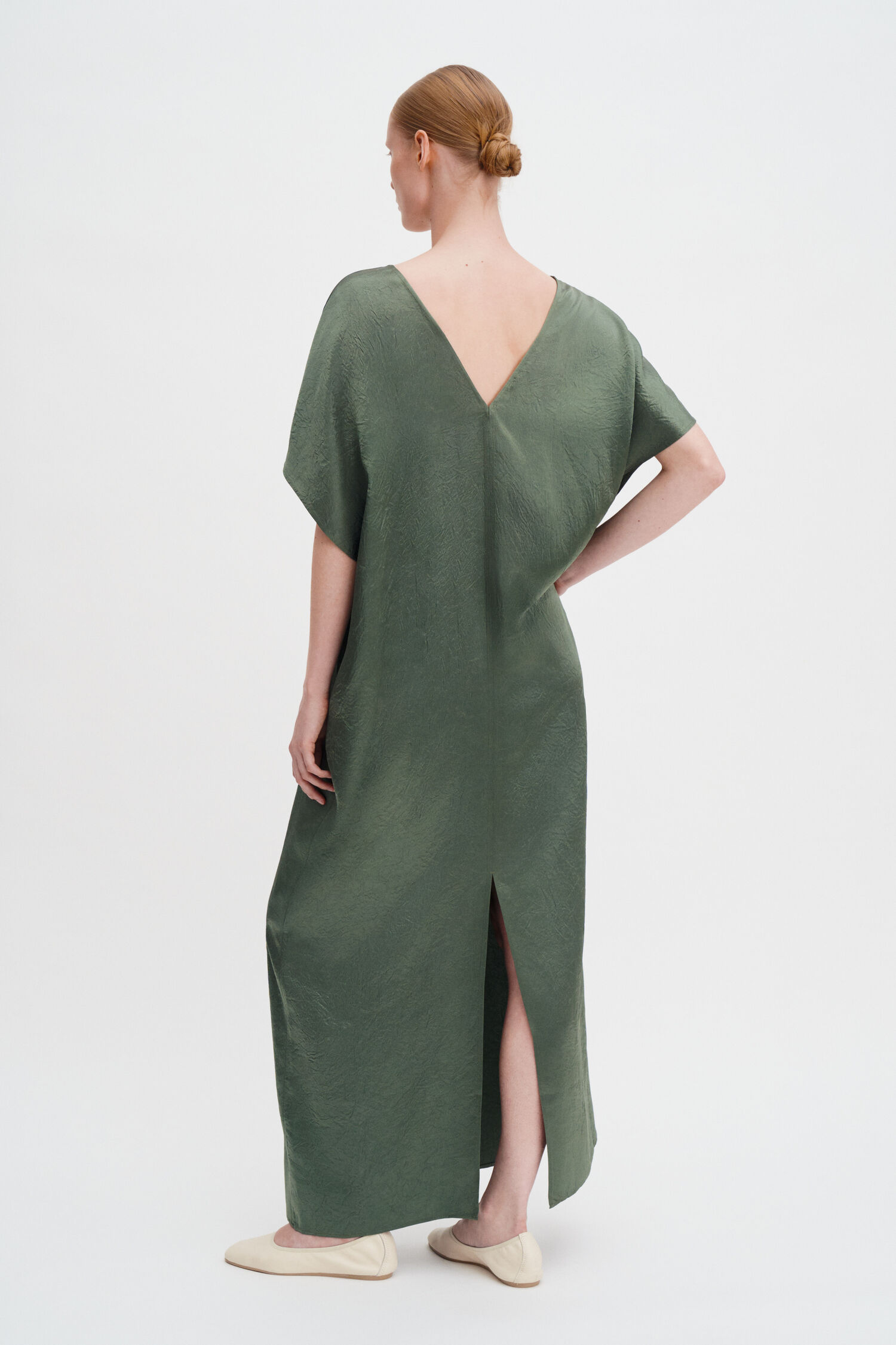 V-Neck Crinkle Kaftan