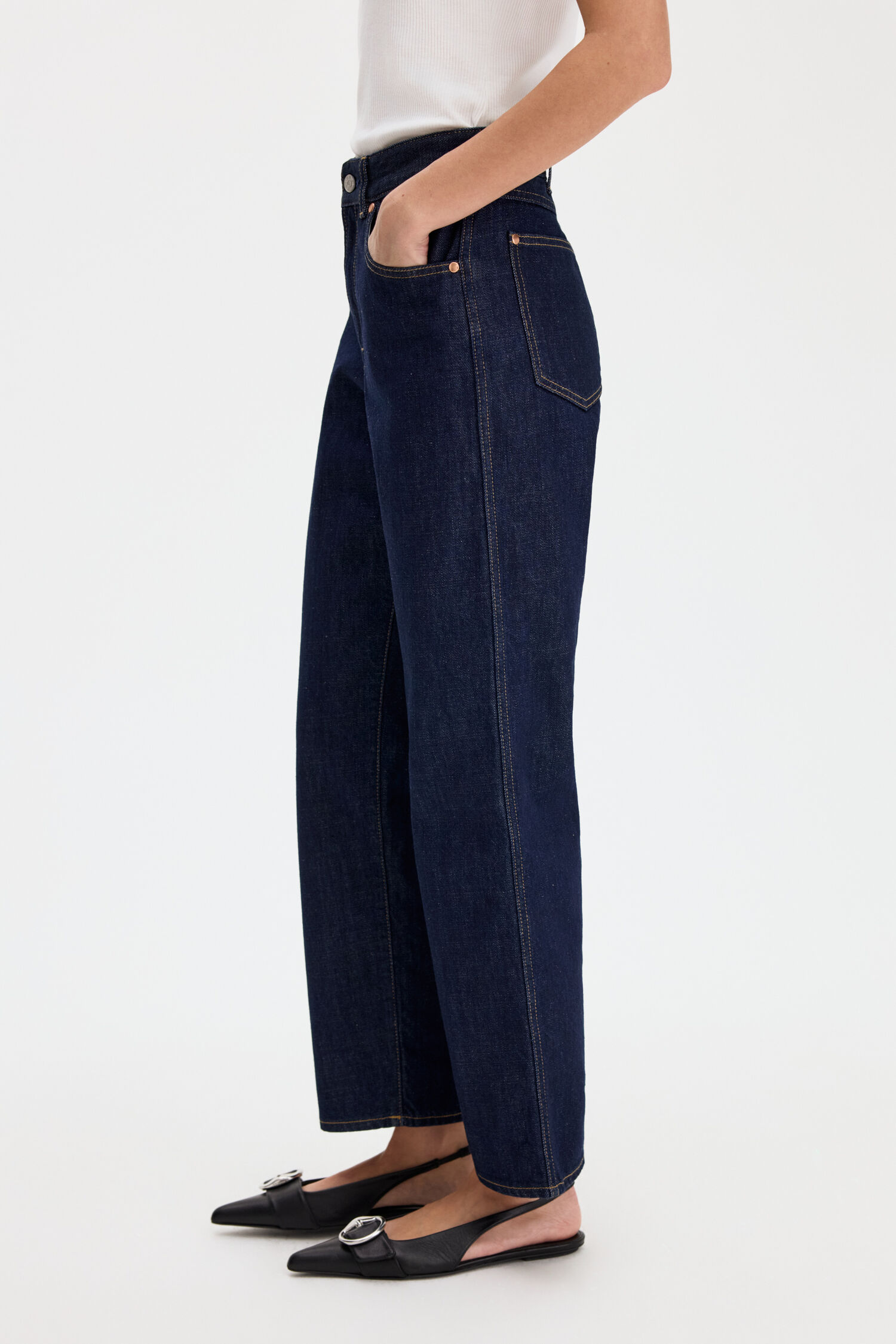 Relaxed High Waisted Jeans