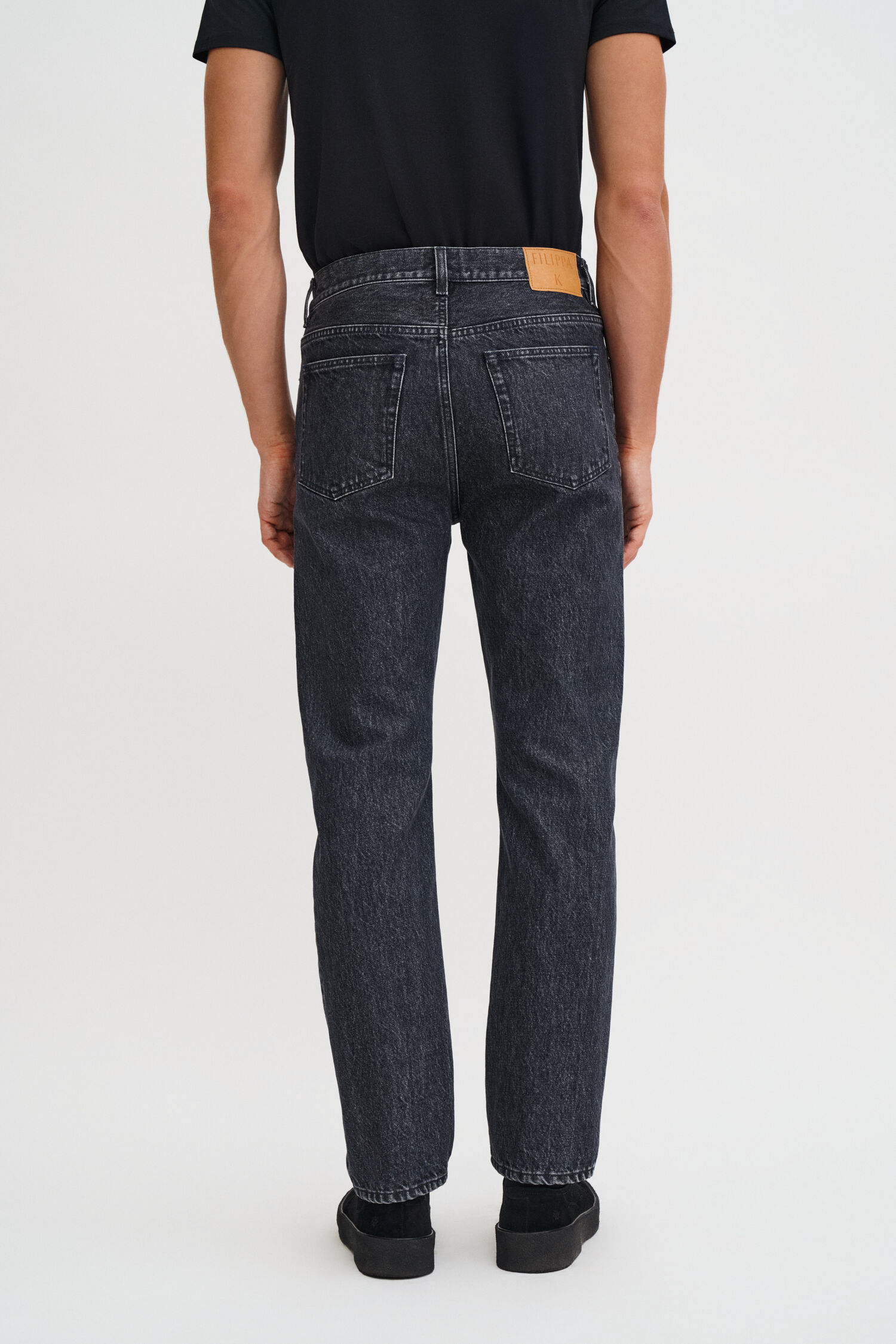 Tapered Cropped Jeans