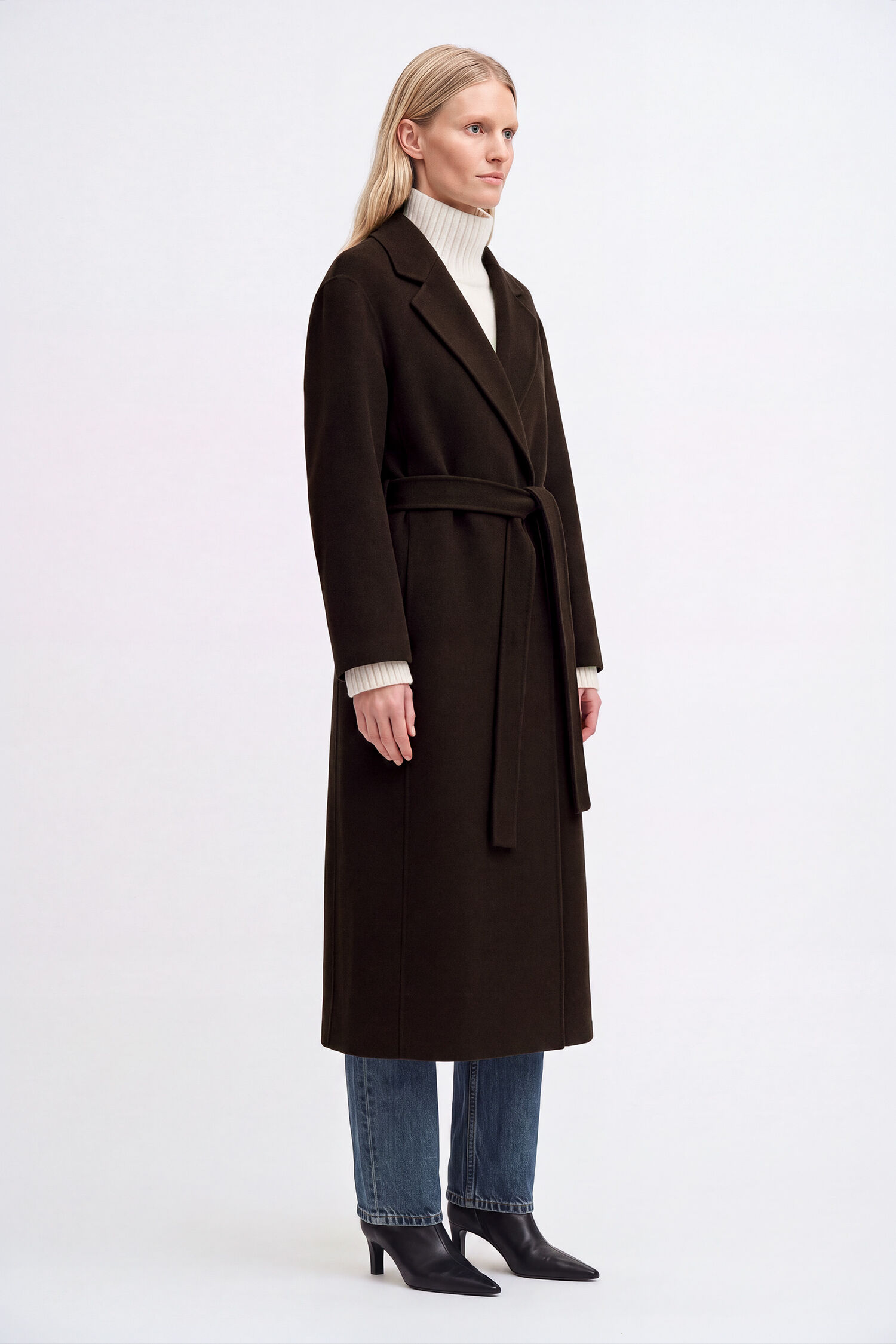 Alexa Coat