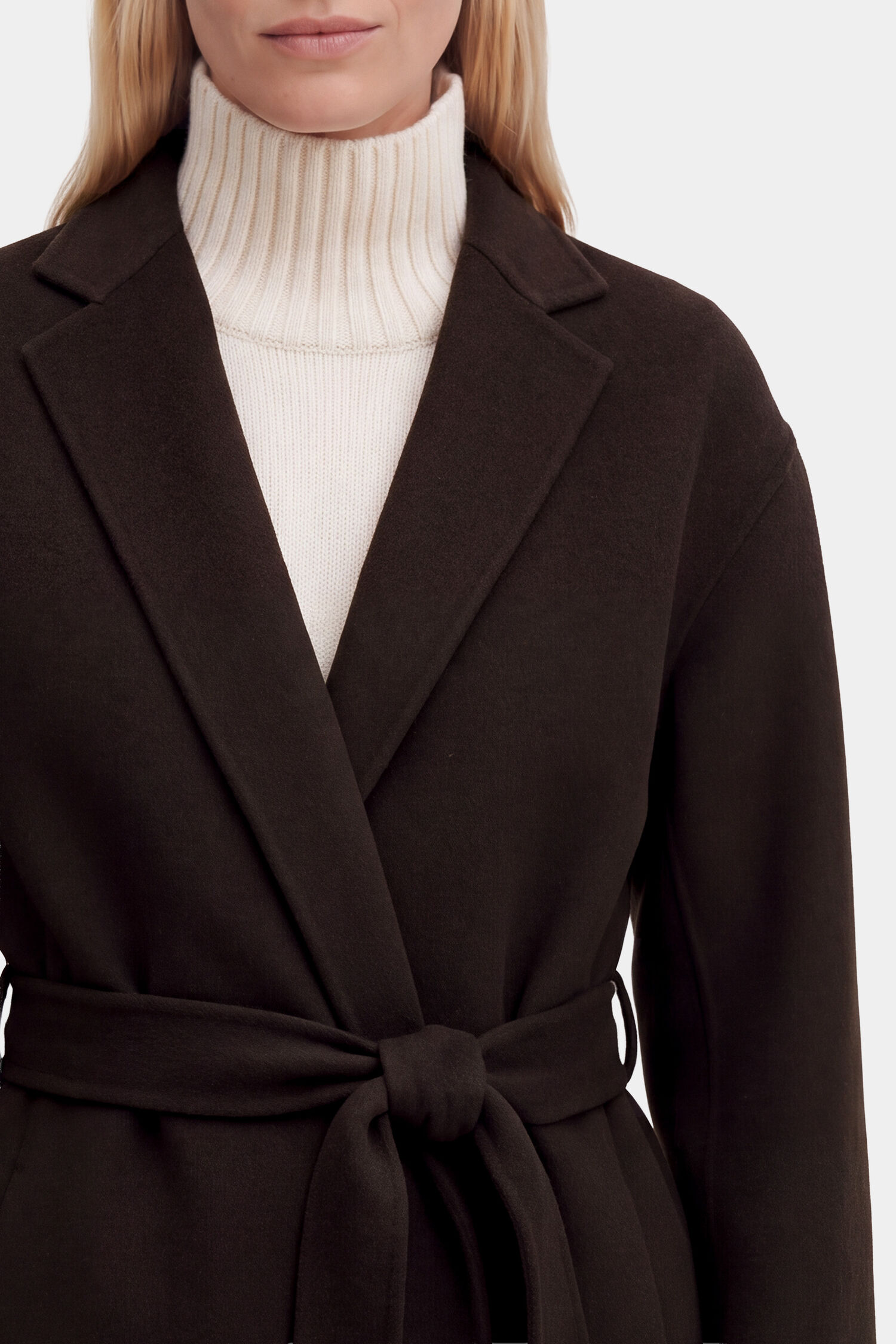 Alexa Coat