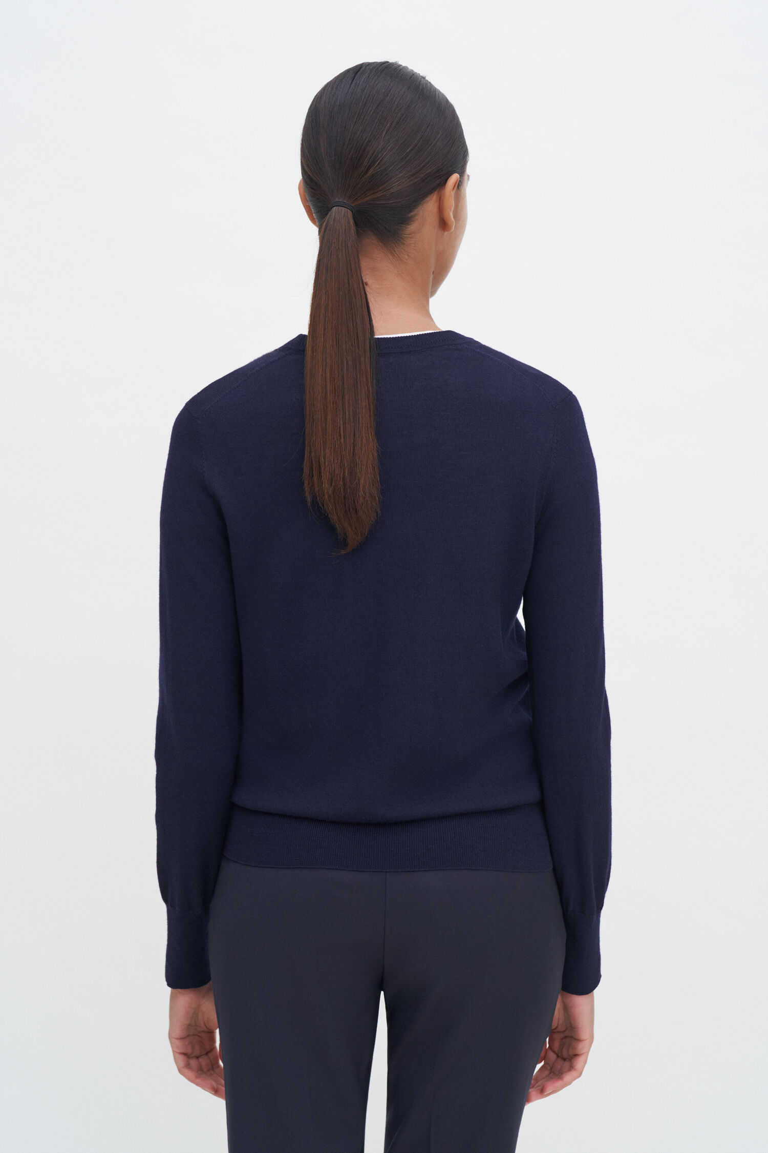 Merino R-neck Sweater