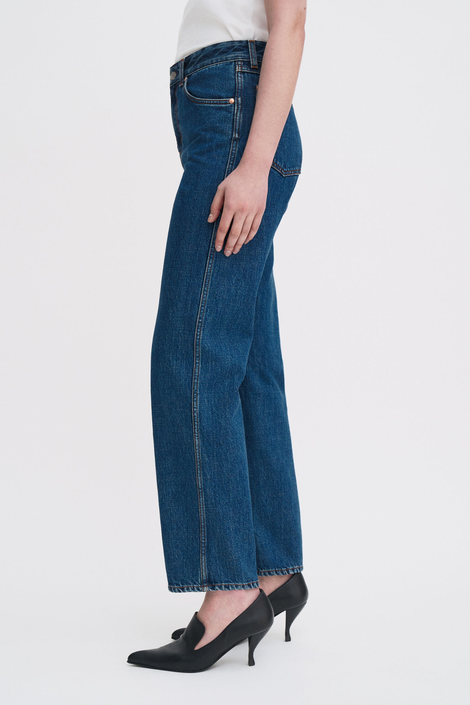 High Waisted Cropped Jeans