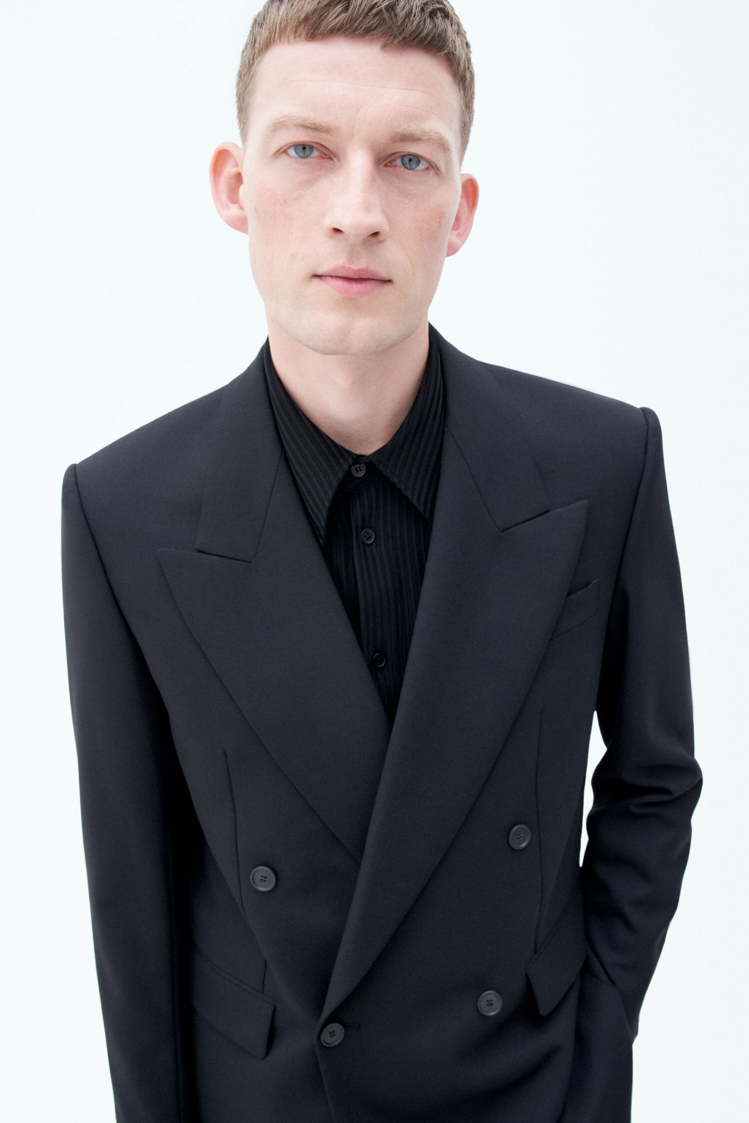 Black online boxy blazer