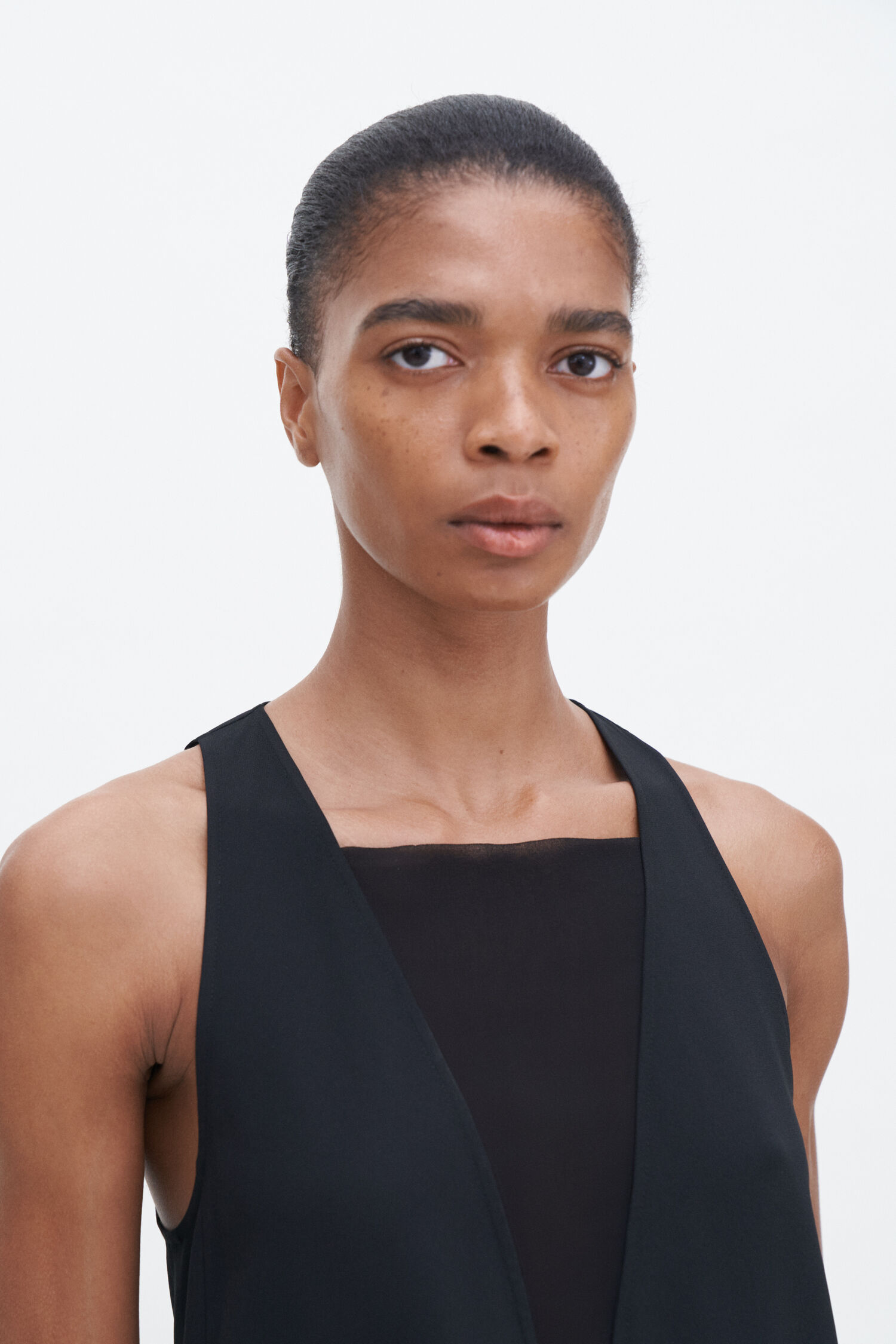 Contrast V-Neck Tank