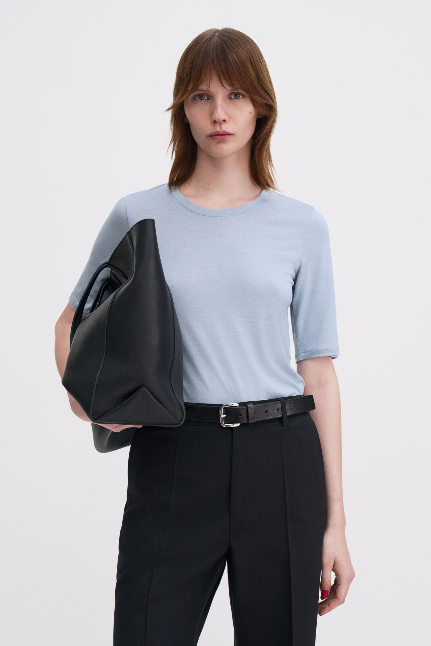 Elena Tee